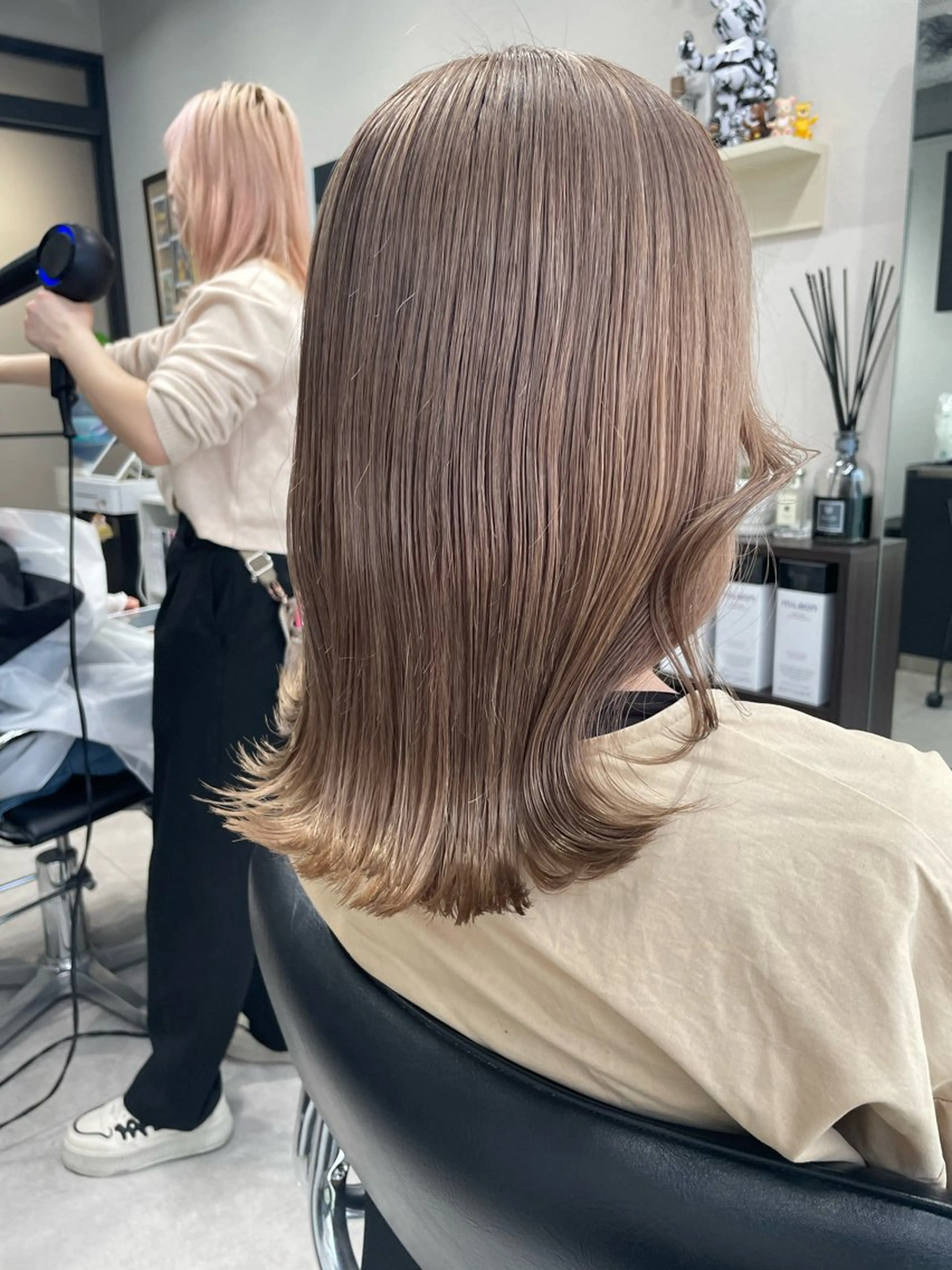 ミディアム カラー ヘアカラー トリートメント 髪質改善will hairdesignのヘアスタイル