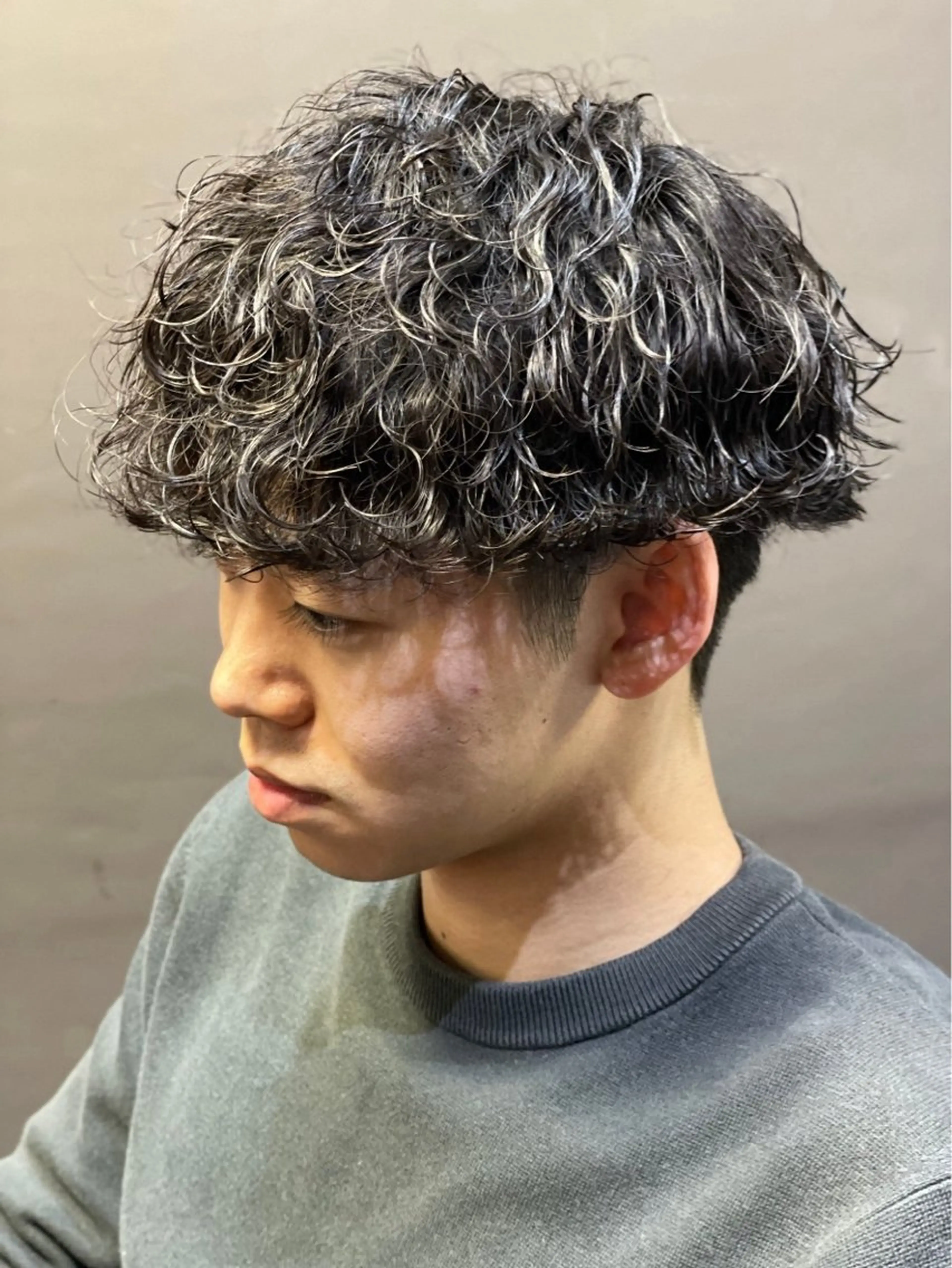 パーマ メンズ 松本 拓馬のヘアスタイル
