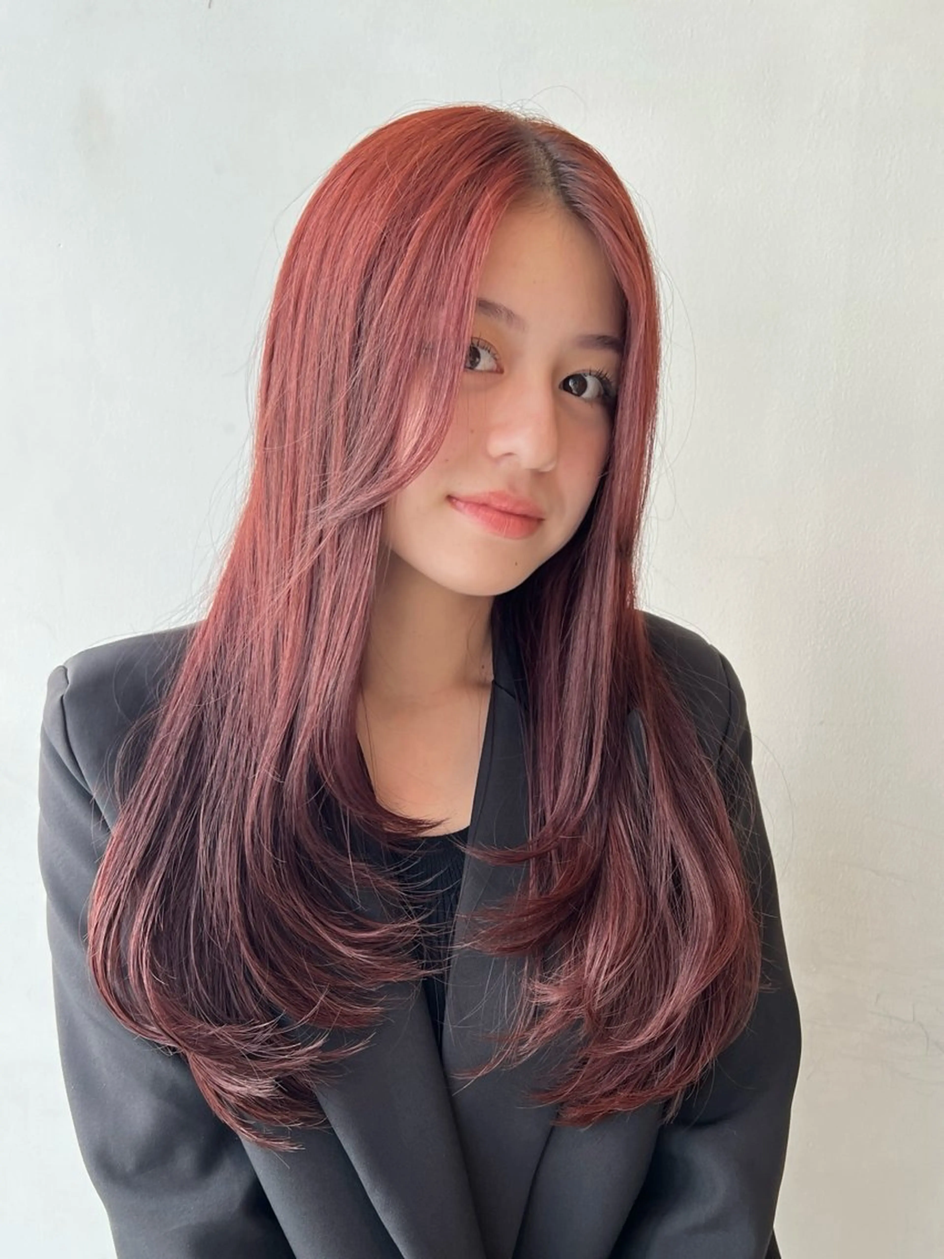 ロング モデル募集/カレン /レイヤーカットのヘアスタイル