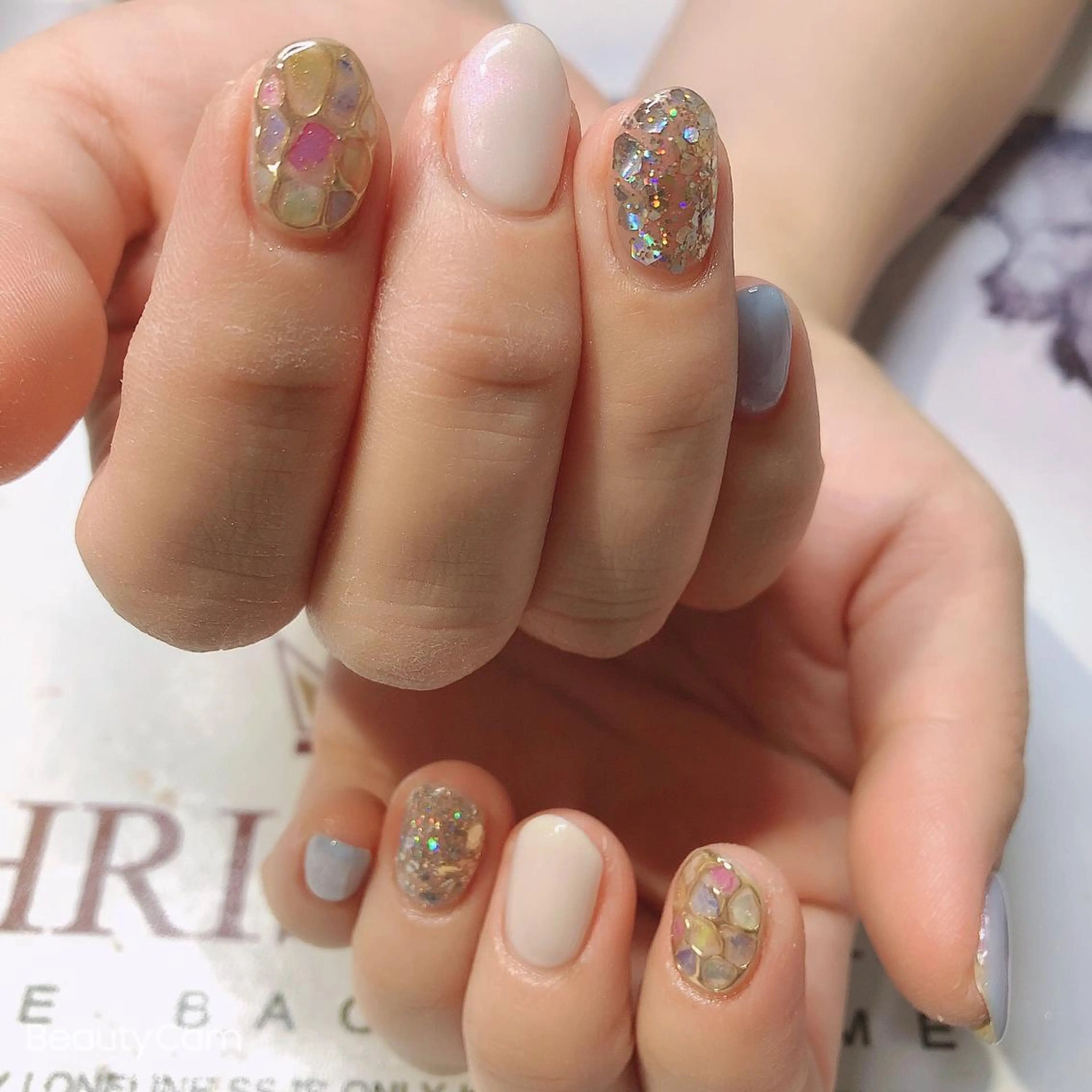 ネイル ガレンドウ 白澤 愛子のネイルデザイン