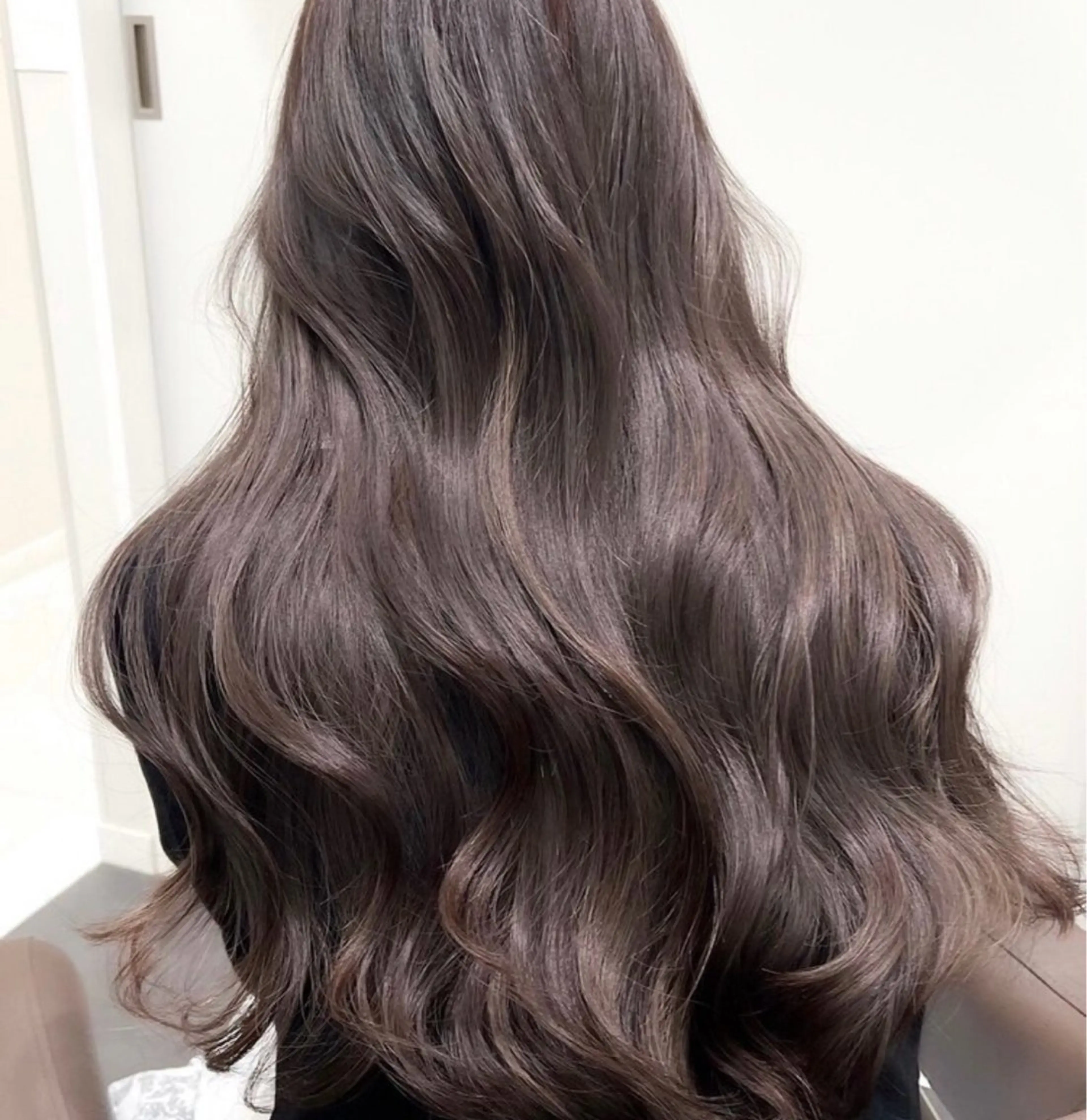 【人気No.1】　艶カラー＋トリートメント🌫️ ¥14300→¥3300 ⚠︎平日の場合20時​〜​の写真