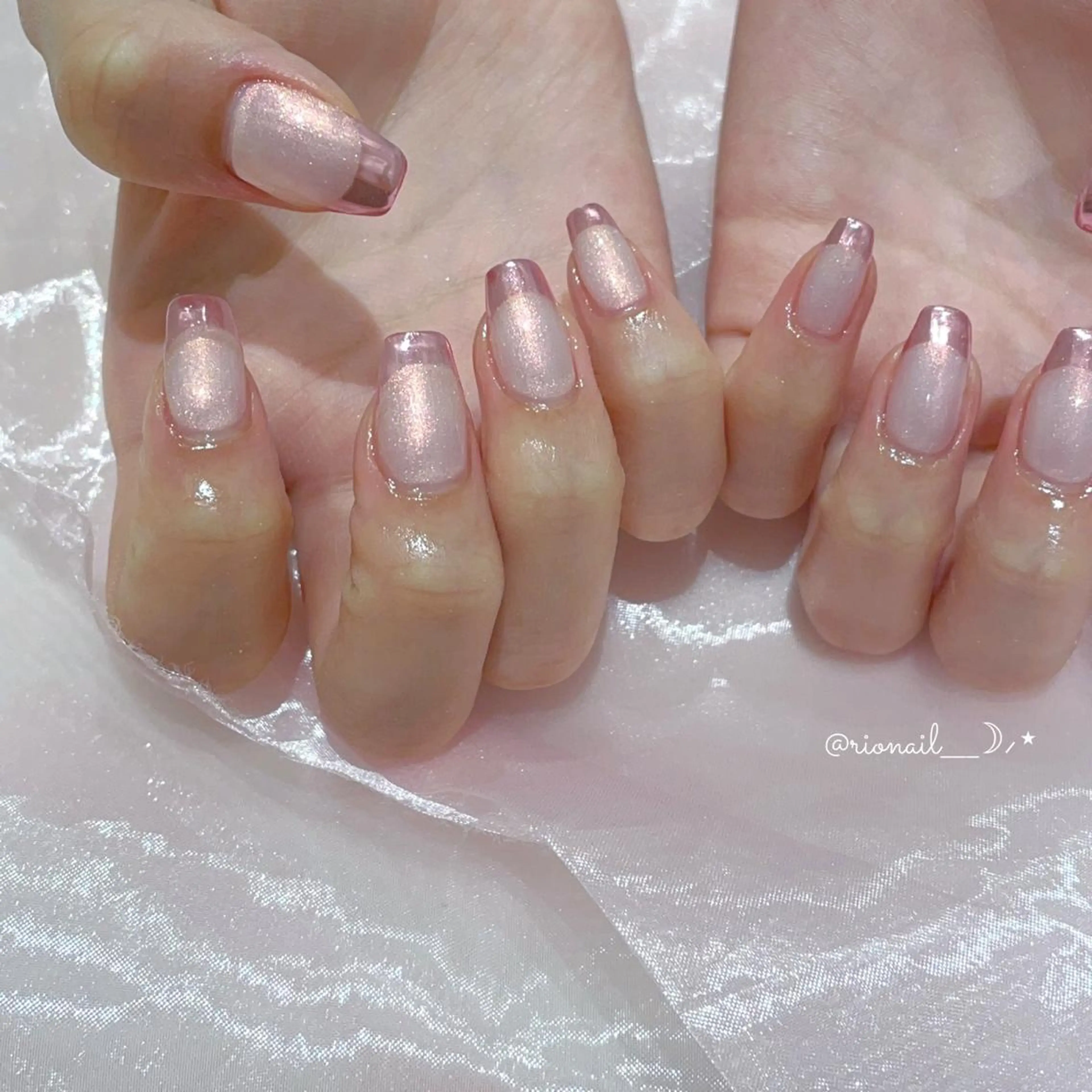 ネイル アートネイル フレンチネイル ミラーネイル ハンドネイル 𝘙𝘪𝘰𝘯𝘢 ...🕯🤍のネイルデザイン