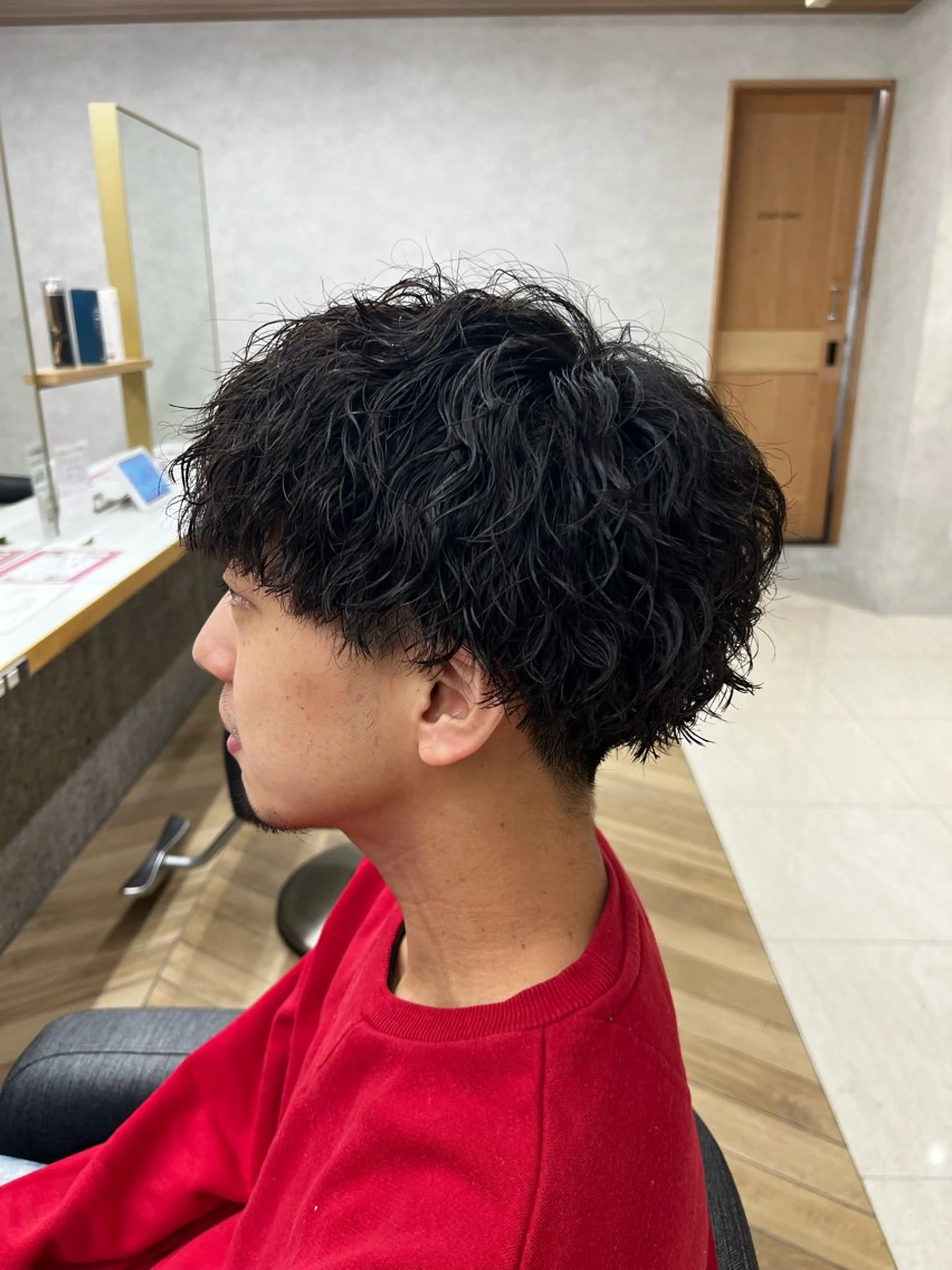 ショート パーマ メンズ センターパート カルマパーマ マッシュウルフ マッシュ メンズパーマ カット パーマ トリートメント ヘアセット 🏅メンズ特化 ヤマクラ タイキのヘアスタイル