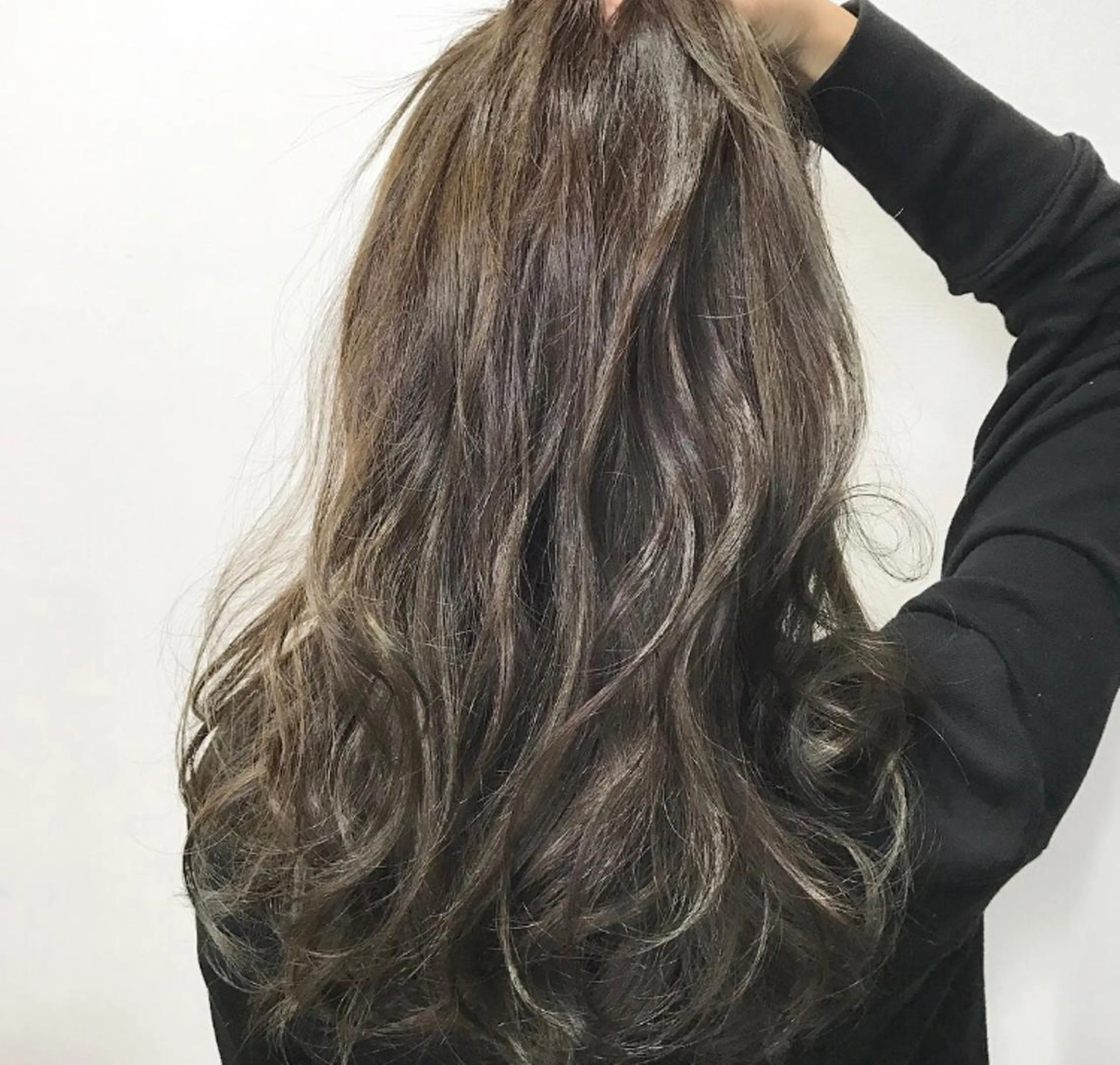 ショート ミディアム セミロング ロング カラー グレージュ ハイライトカラー ハイライト メンズカット特化柏駅 徒歩3分LOUのヘアスタイル