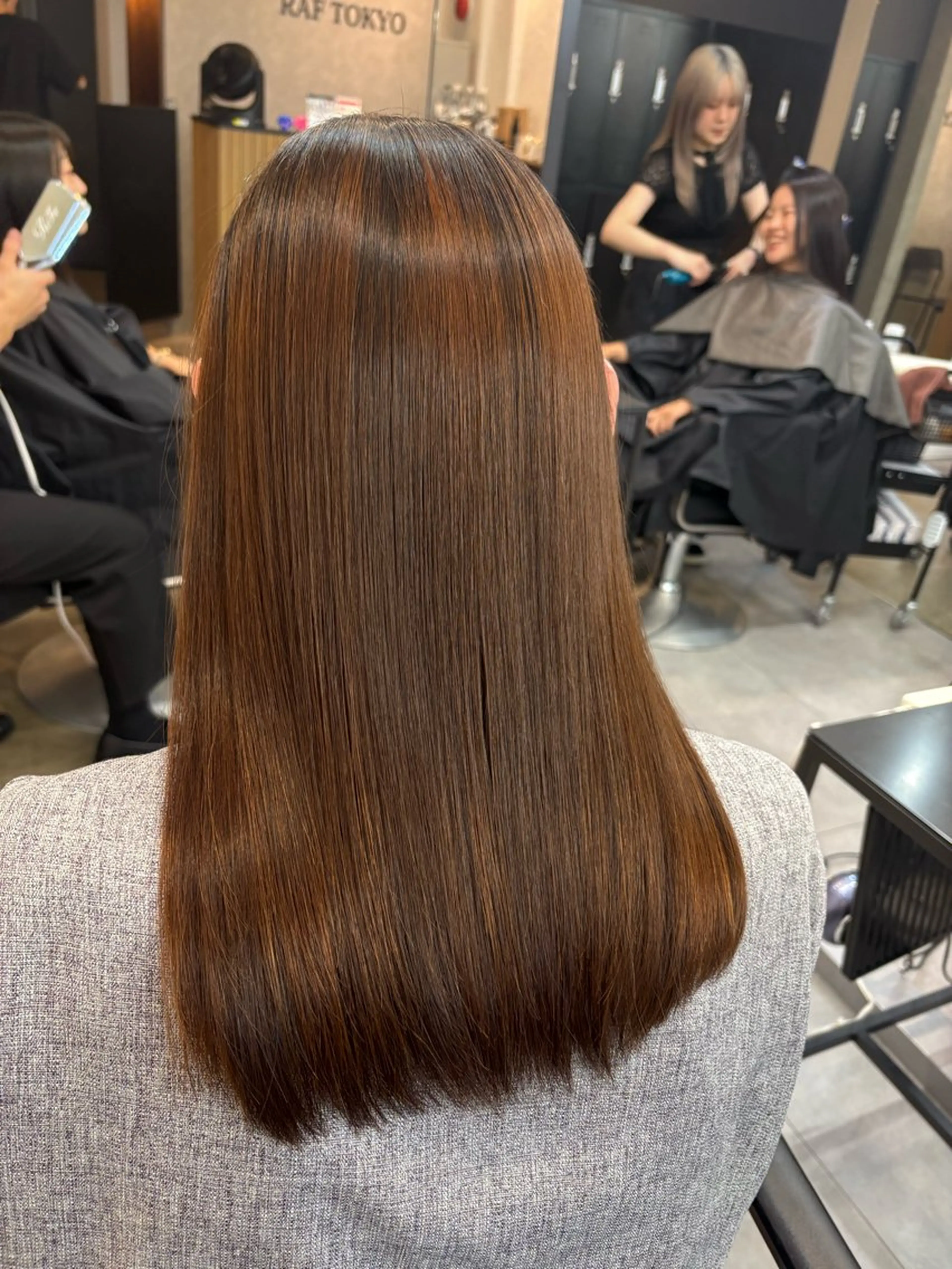 セミロング トリートメント みらん RAF TOKYOのヘアスタイル