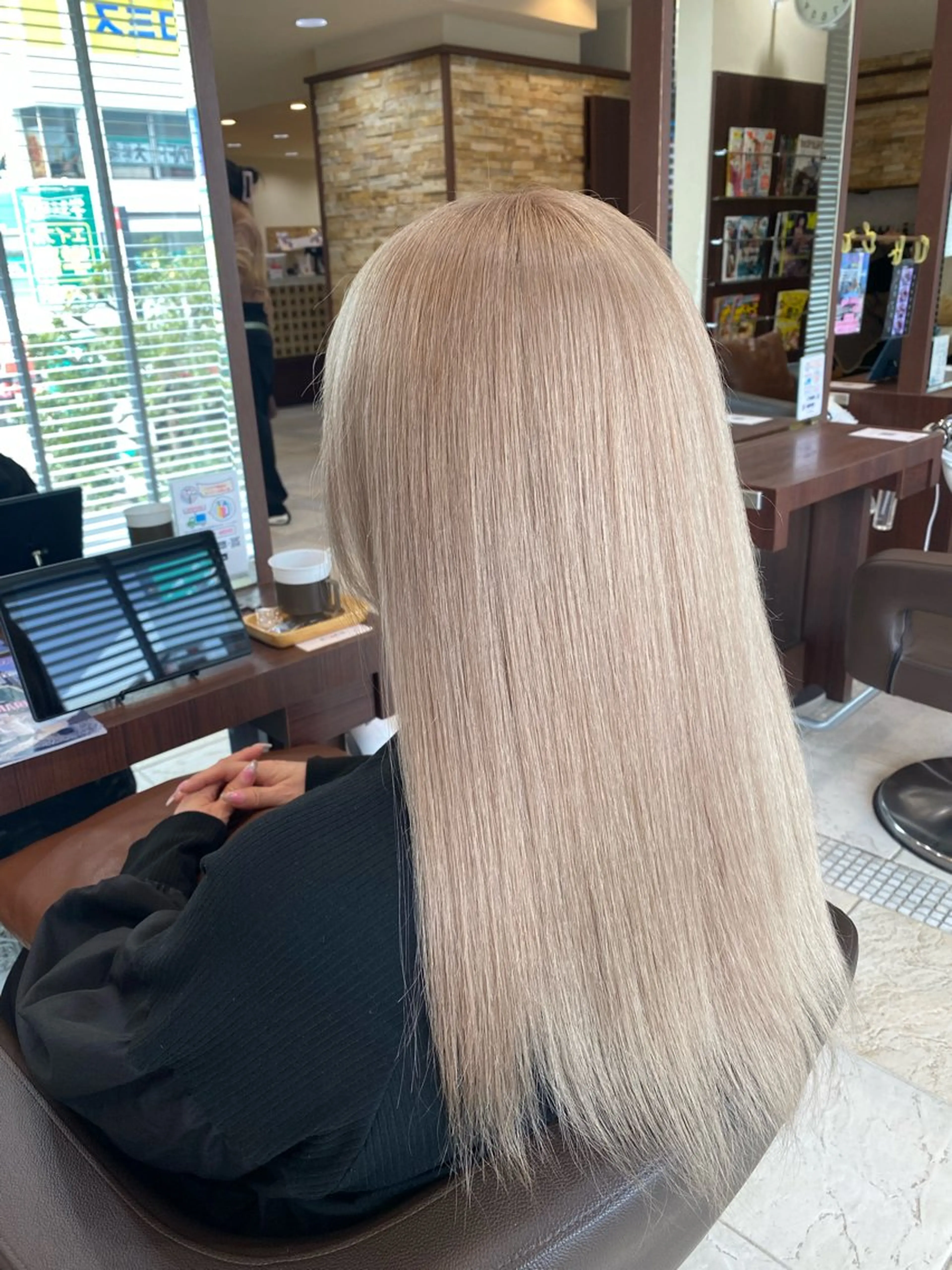 カラー HARUKA 🦋ハイトーン🦋のヘアスタイル