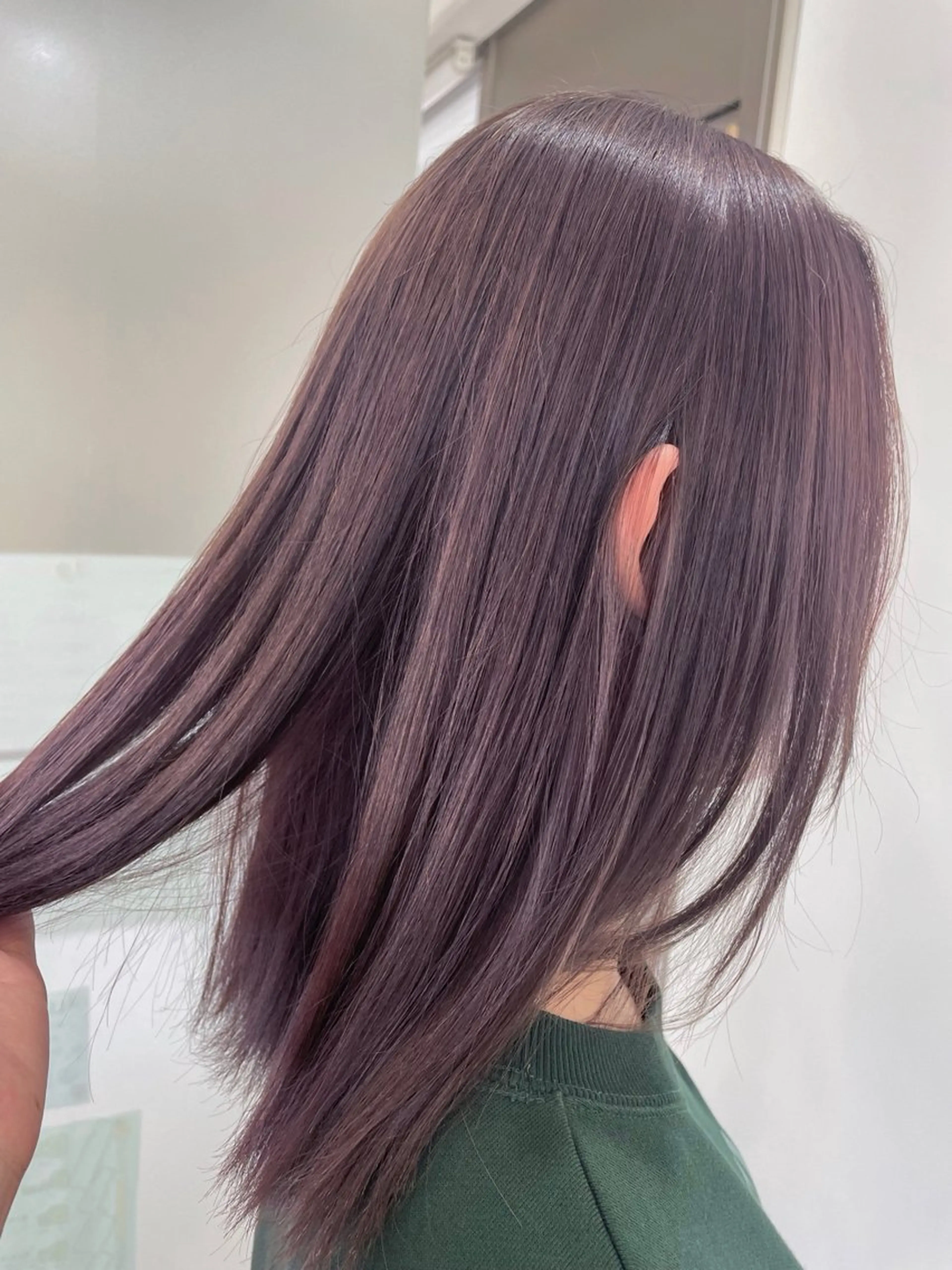 ミディアム un knownのヘアスタイル