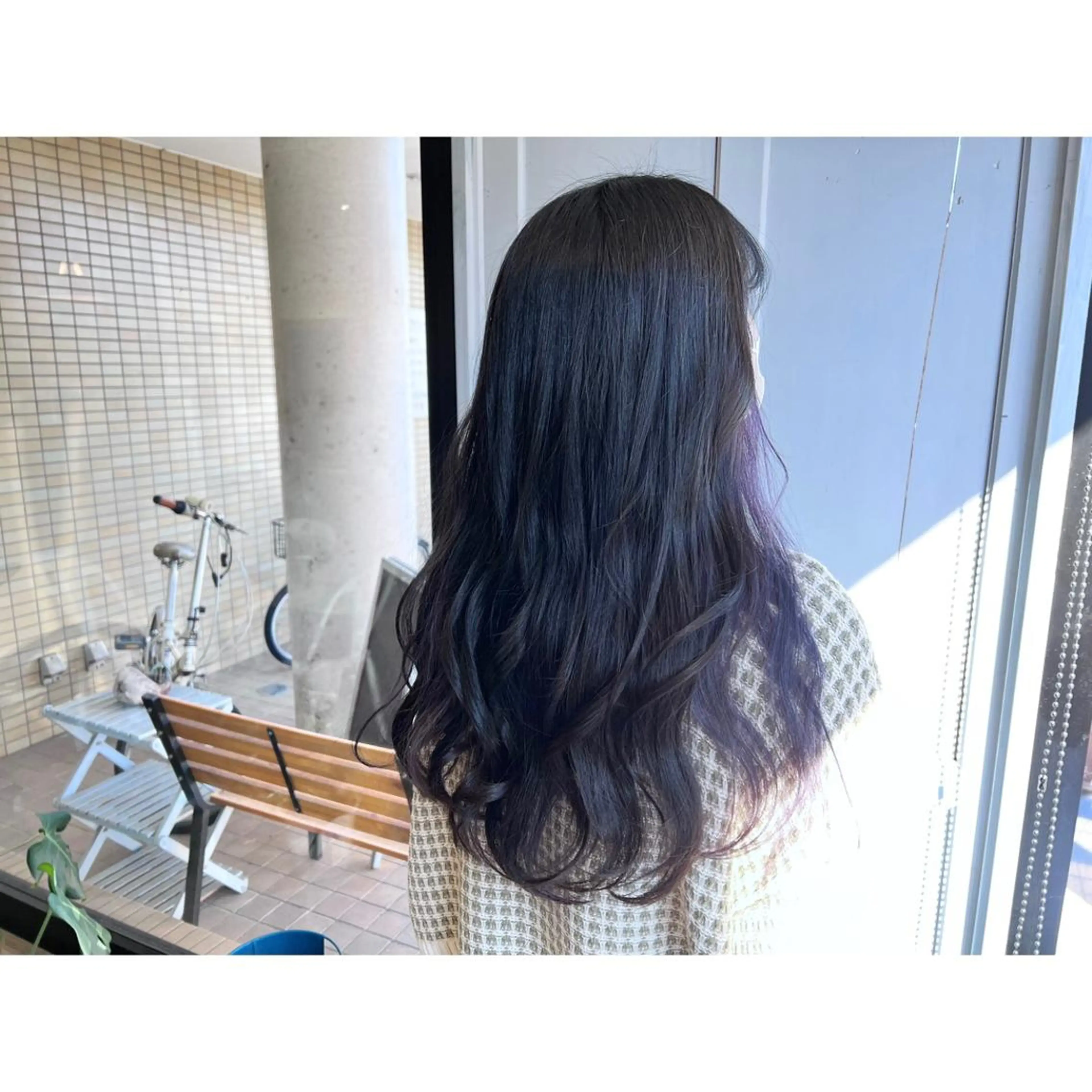 ロング カラー バイオレットカラー ヘアカラー トリートメント ツキダテ ユイのヘアスタイル