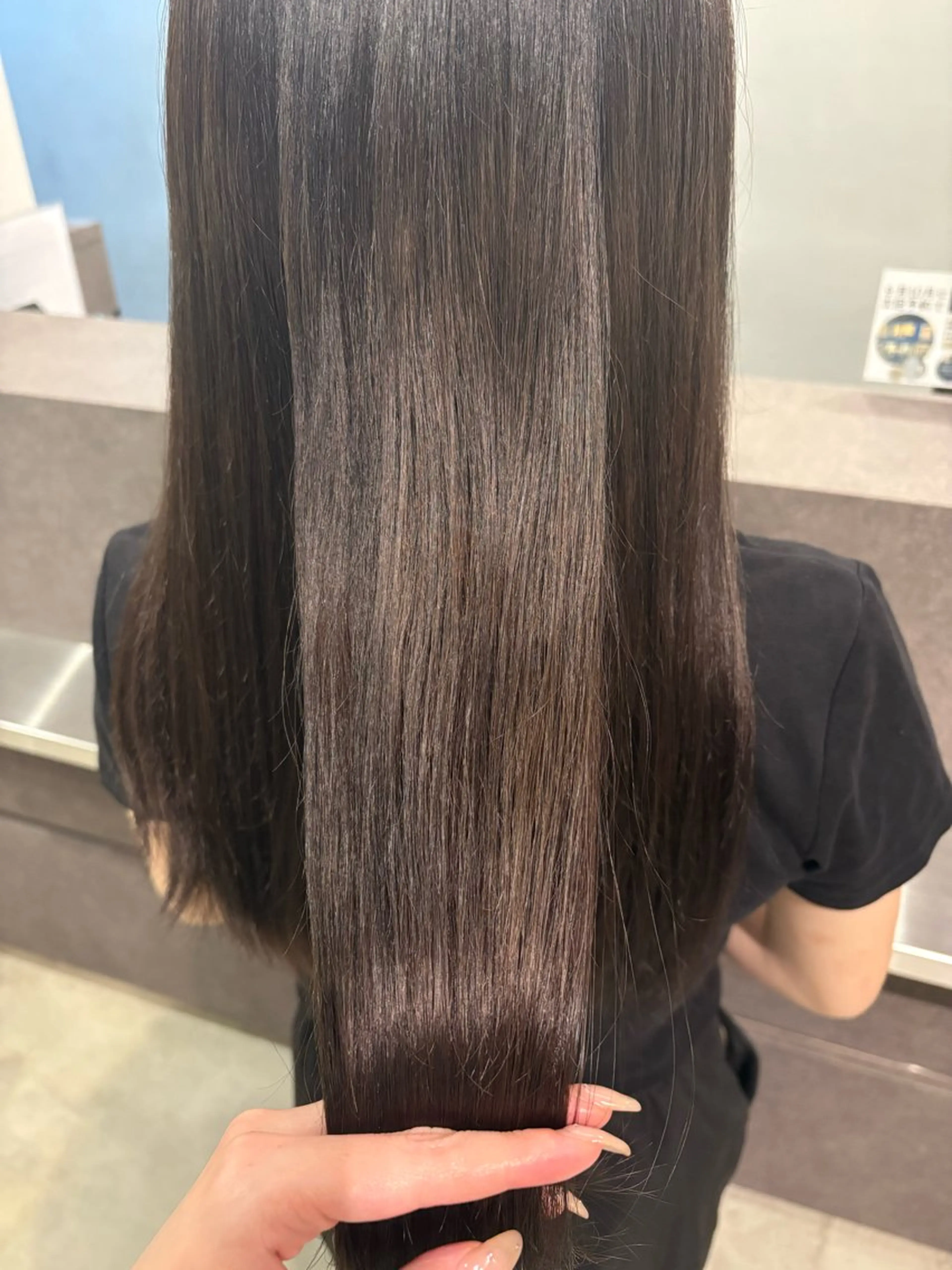 カラー アッシュ アッシュブラウン ブラウンカラー 宮島 華湖のヘアスタイル