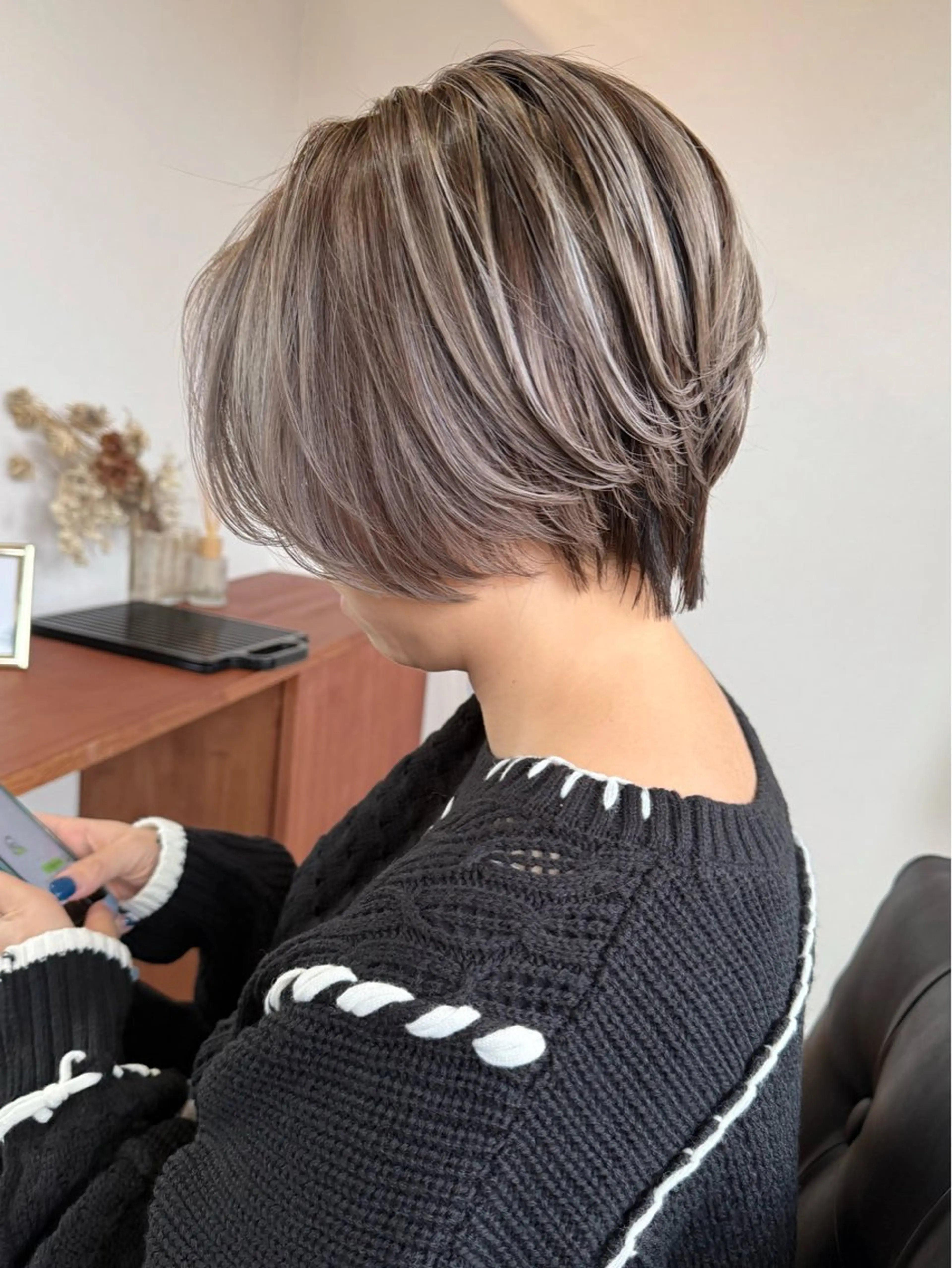 白髪ぼかしハイライト(10枚以下)&カラー&3stepトリートメント+カットの写真