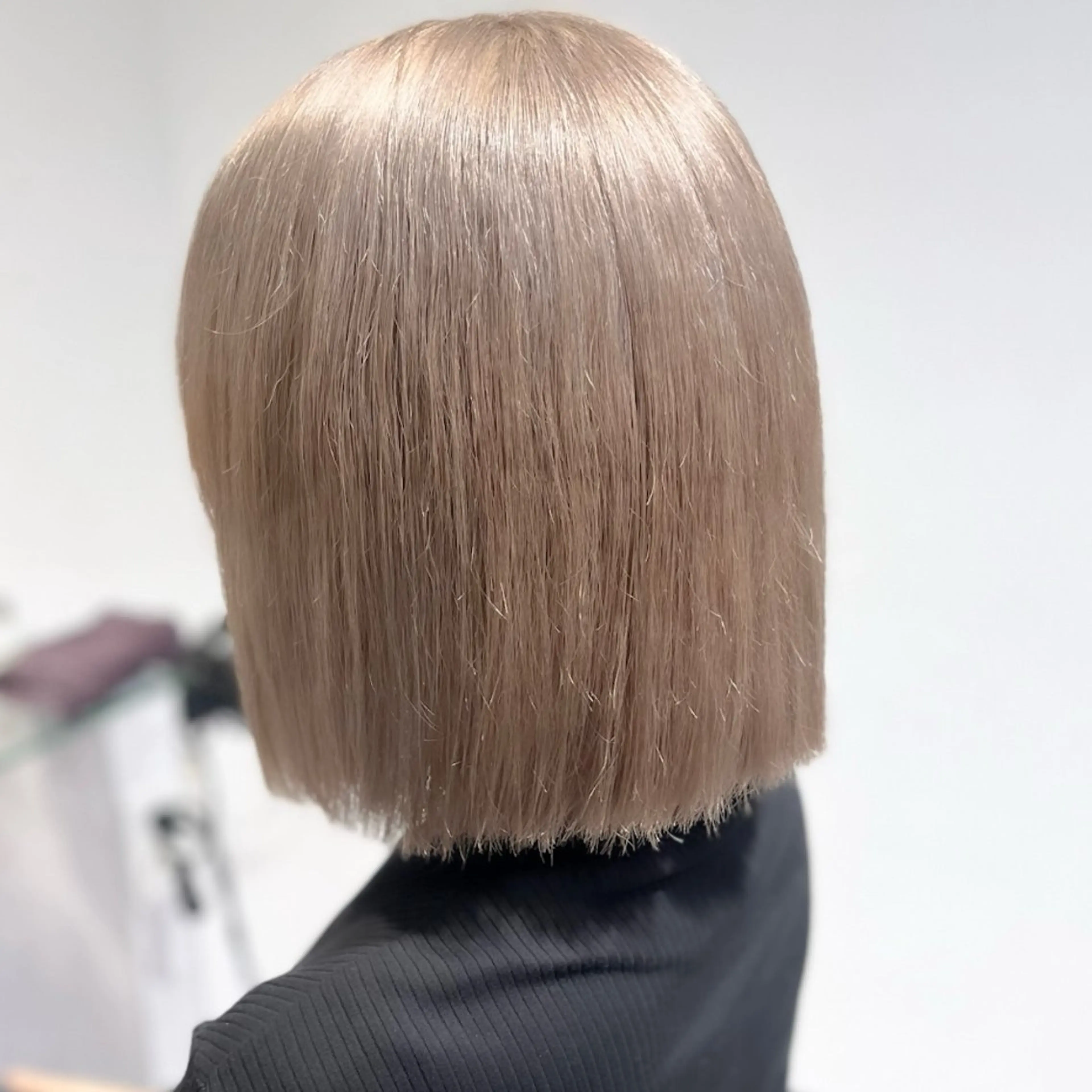 ショート カラー ヘアカラー トリートメント ヘッドスパ 🫧うる艶トレンド 🫧透明感カラーのヘアスタイル