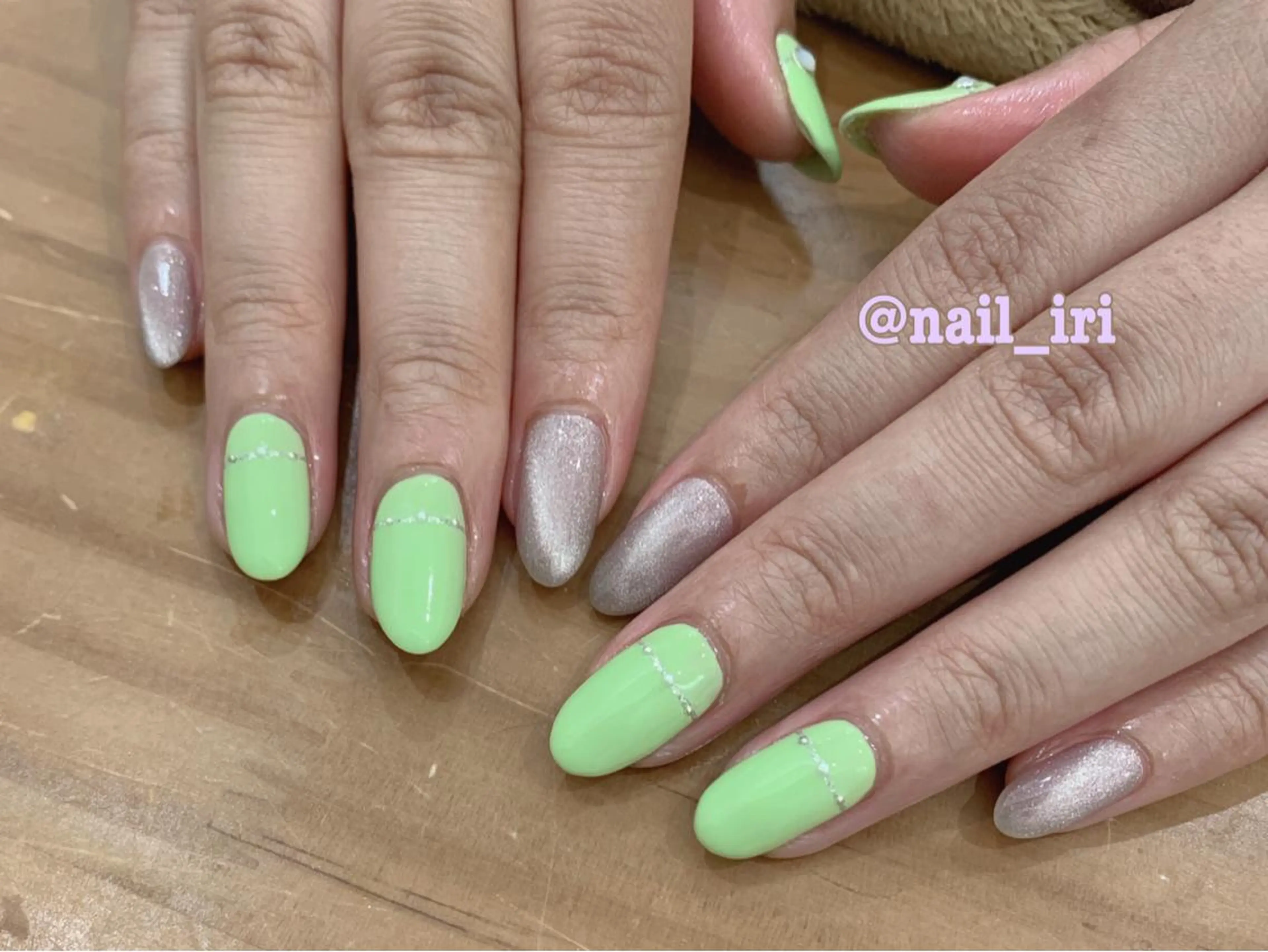 ネイル ハンドネイル 中川 愛理のネイルデザイン