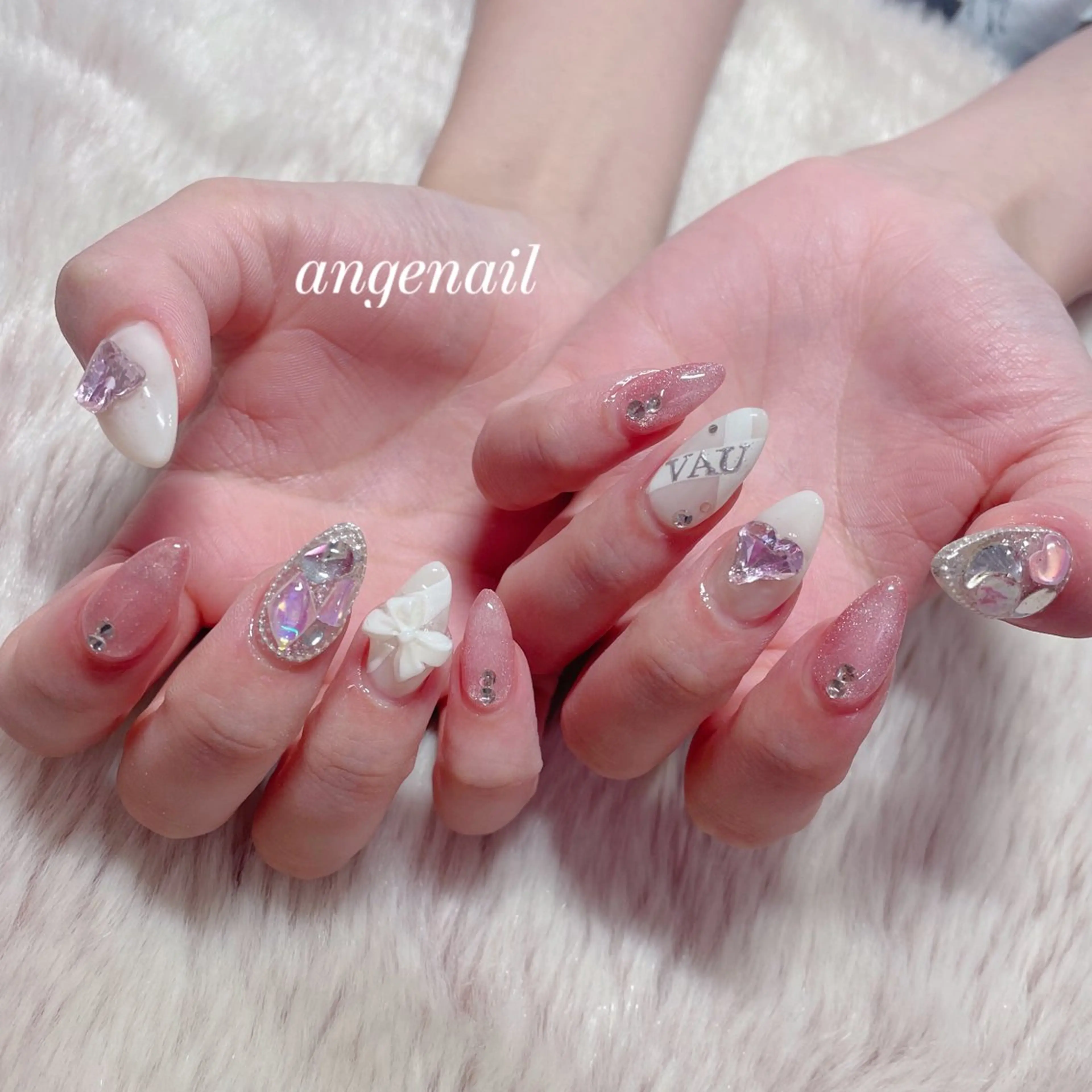 ネイル ハンドネイル オーナーネイリスト MAKIのネイルデザイン