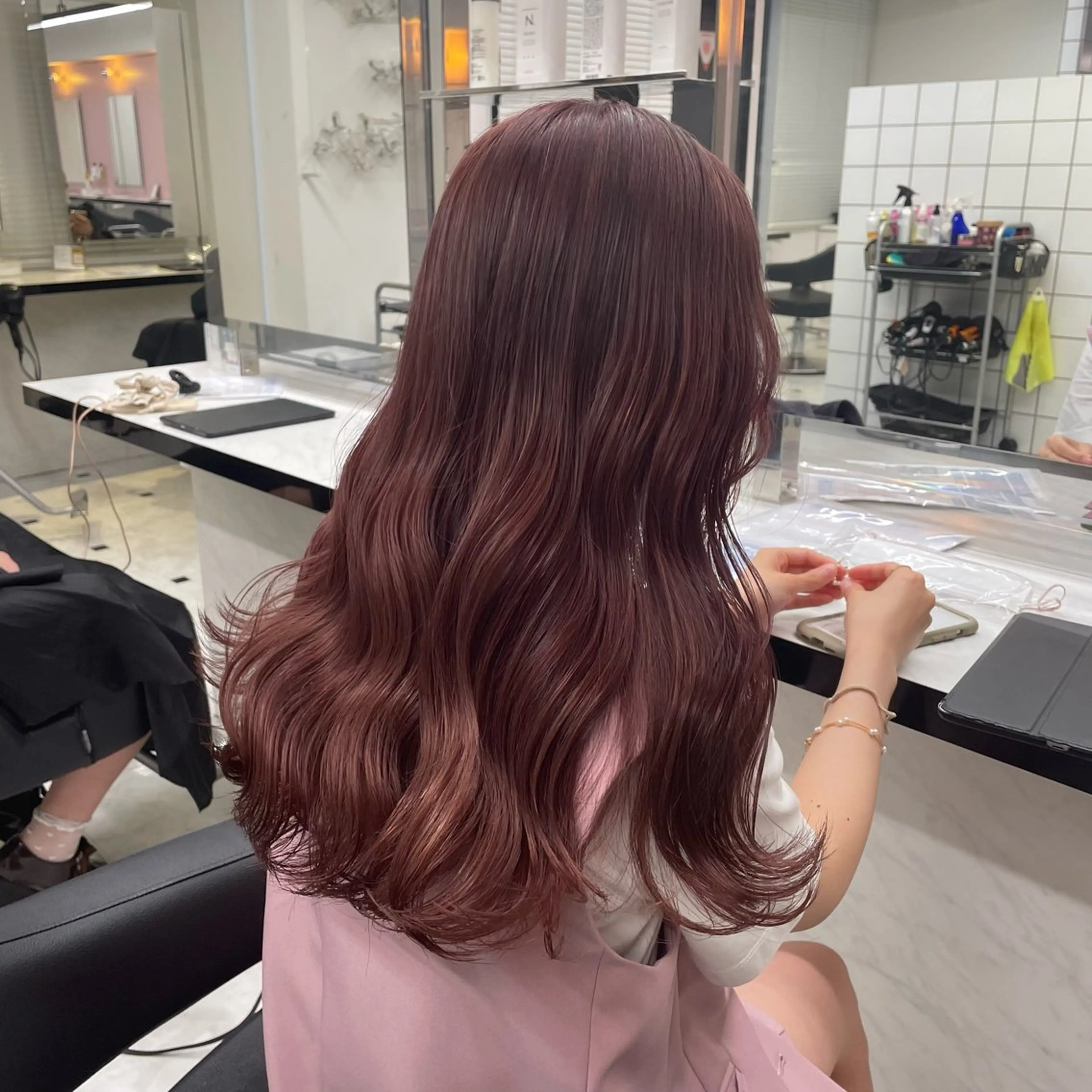 ロング カラー ヘアアレンジ ダブルカラー ラベンダーカラー ピンクカラー ピンクラベンダー ヘアカラー ピンク・ベージュ🩰 カラー🫧とらのヘアスタイル