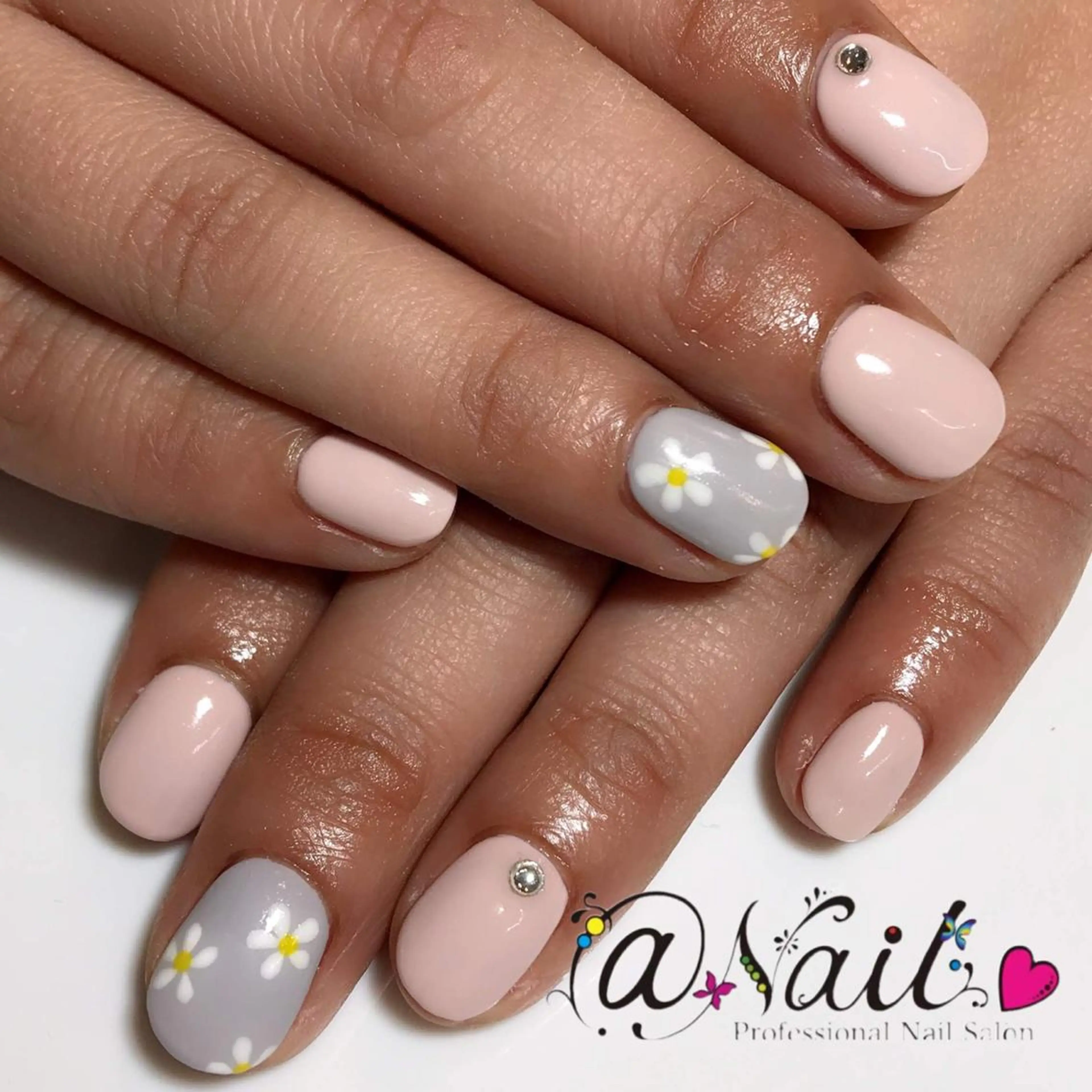 ネイル 小尾 栞のネイルデザイン