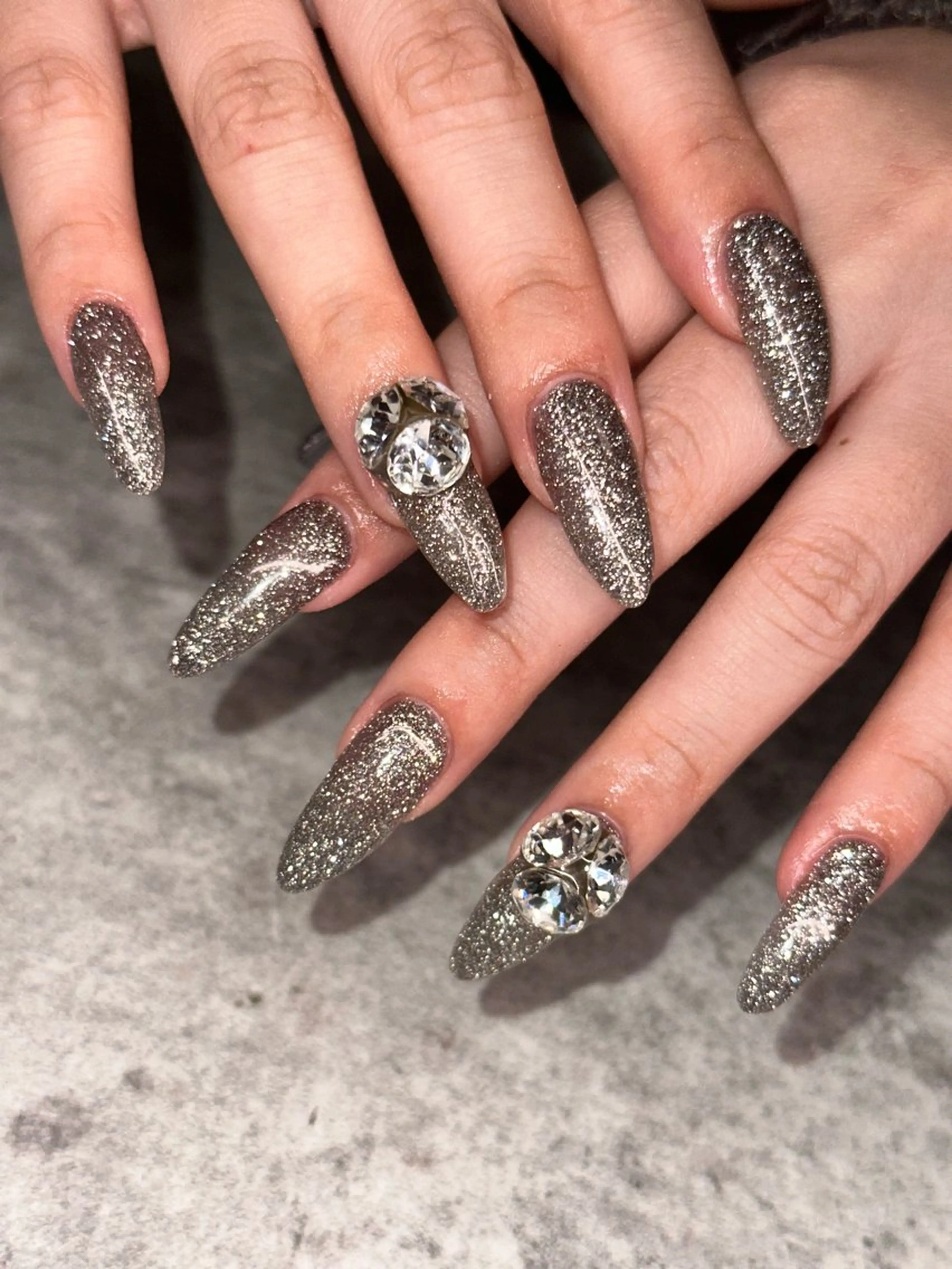 ネイル Moon  Nail /栄　大須のネイルデザイン