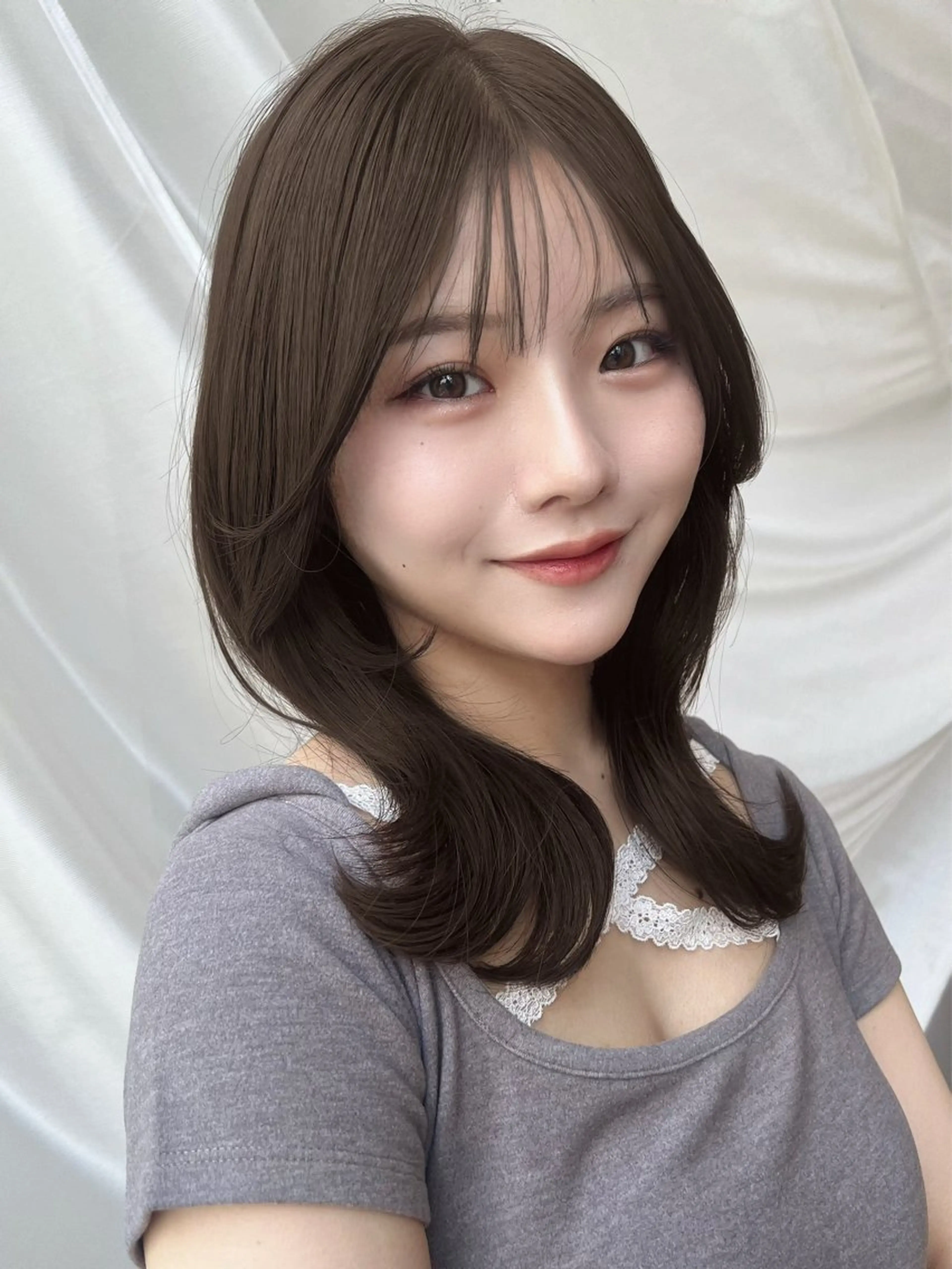 ミディアム カラー ミディアムレイヤー レイヤーカット ヘアカラー 望月威吹/表参道/レ イヤー/似合わせのヘアスタイル