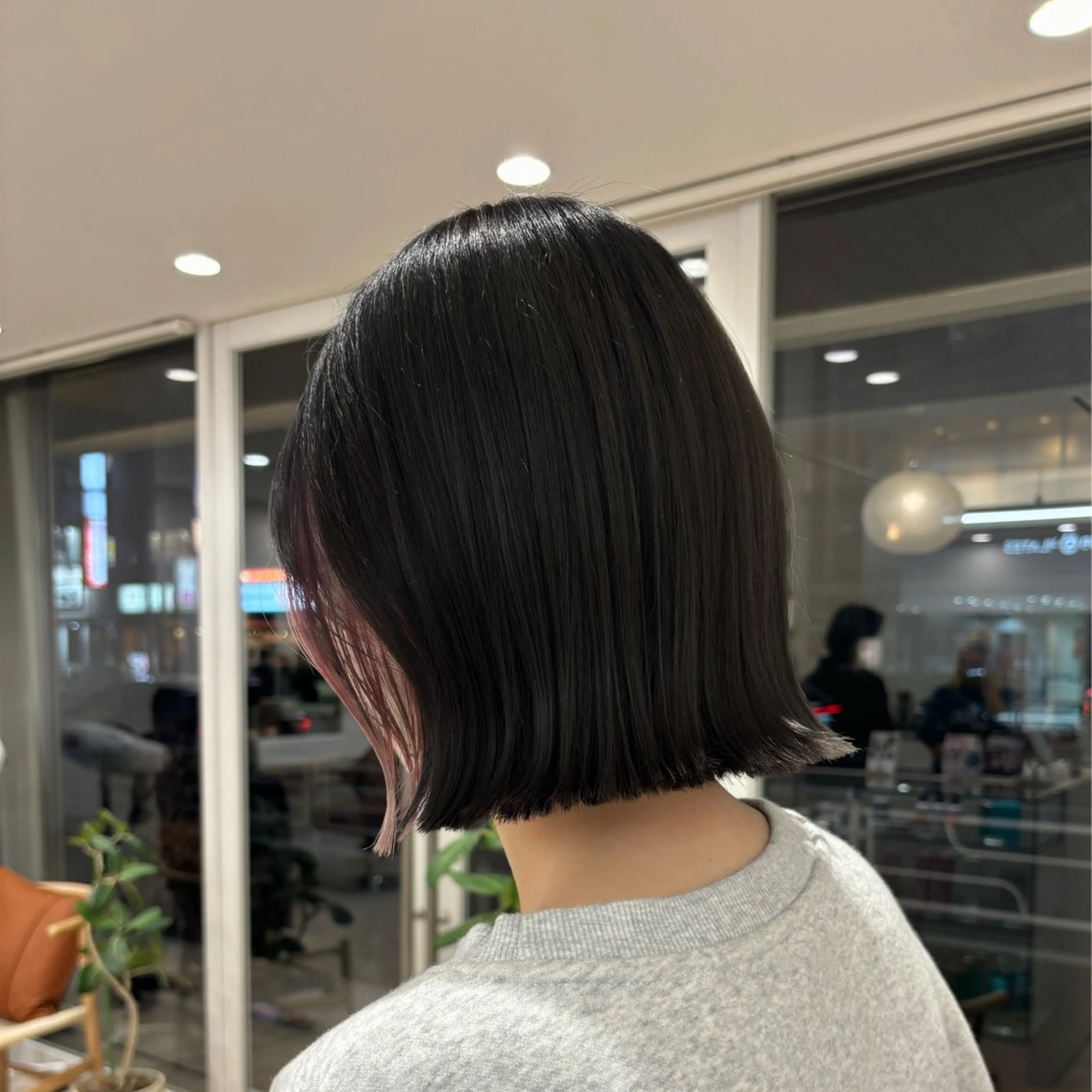 ショート カラー ヘアアレンジ 🐰あみ【艶カラー/ 縮毛矯正】🫧のヘアスタイル