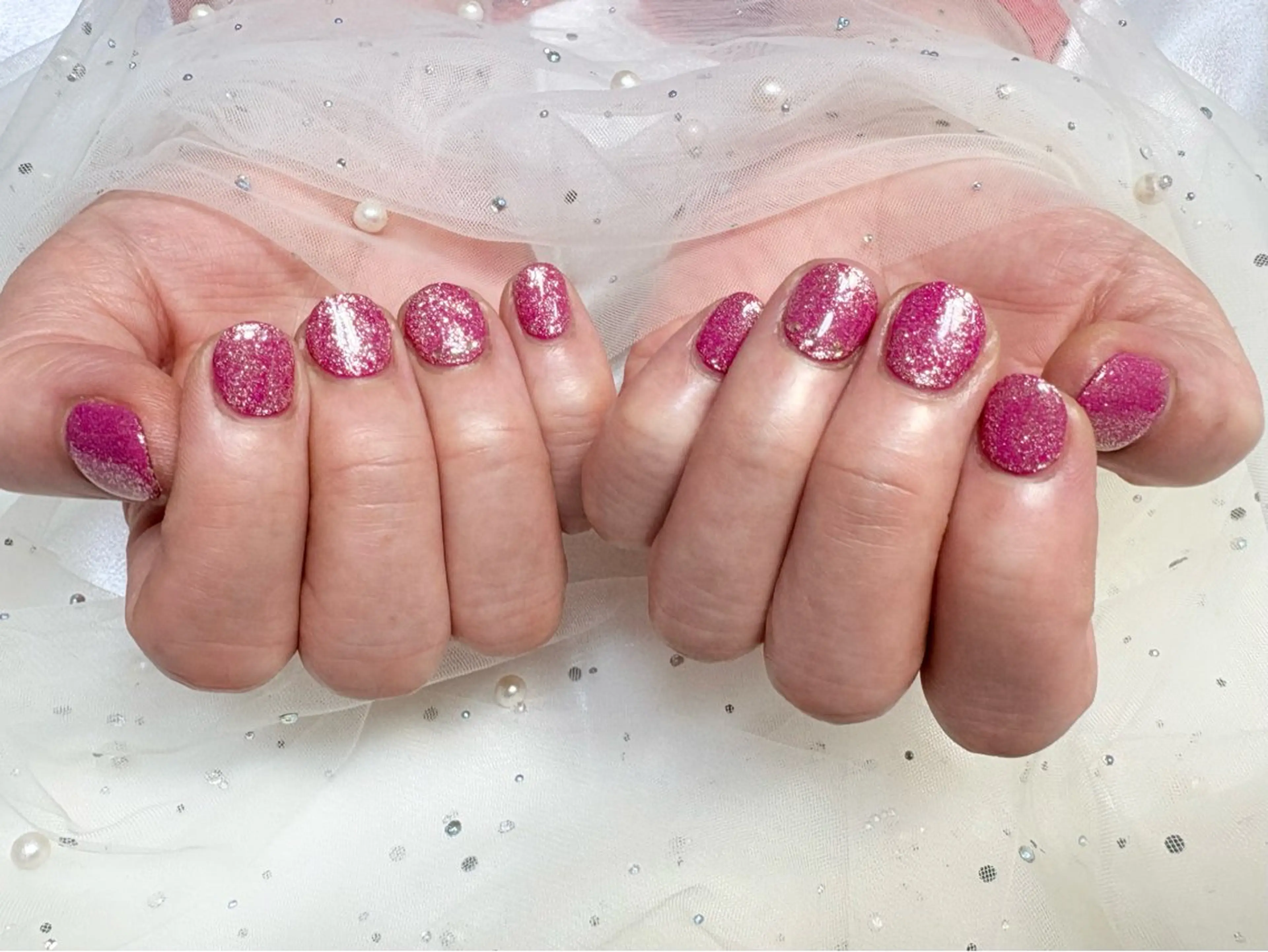 ネイル フットネイル ジェルネイル ラメ(グリッター) マグネットネイル 持ち込み ハンドネイル ハンドケア ♡Bivi♡自爪に 優しいネイルサロンのネイルデザイン