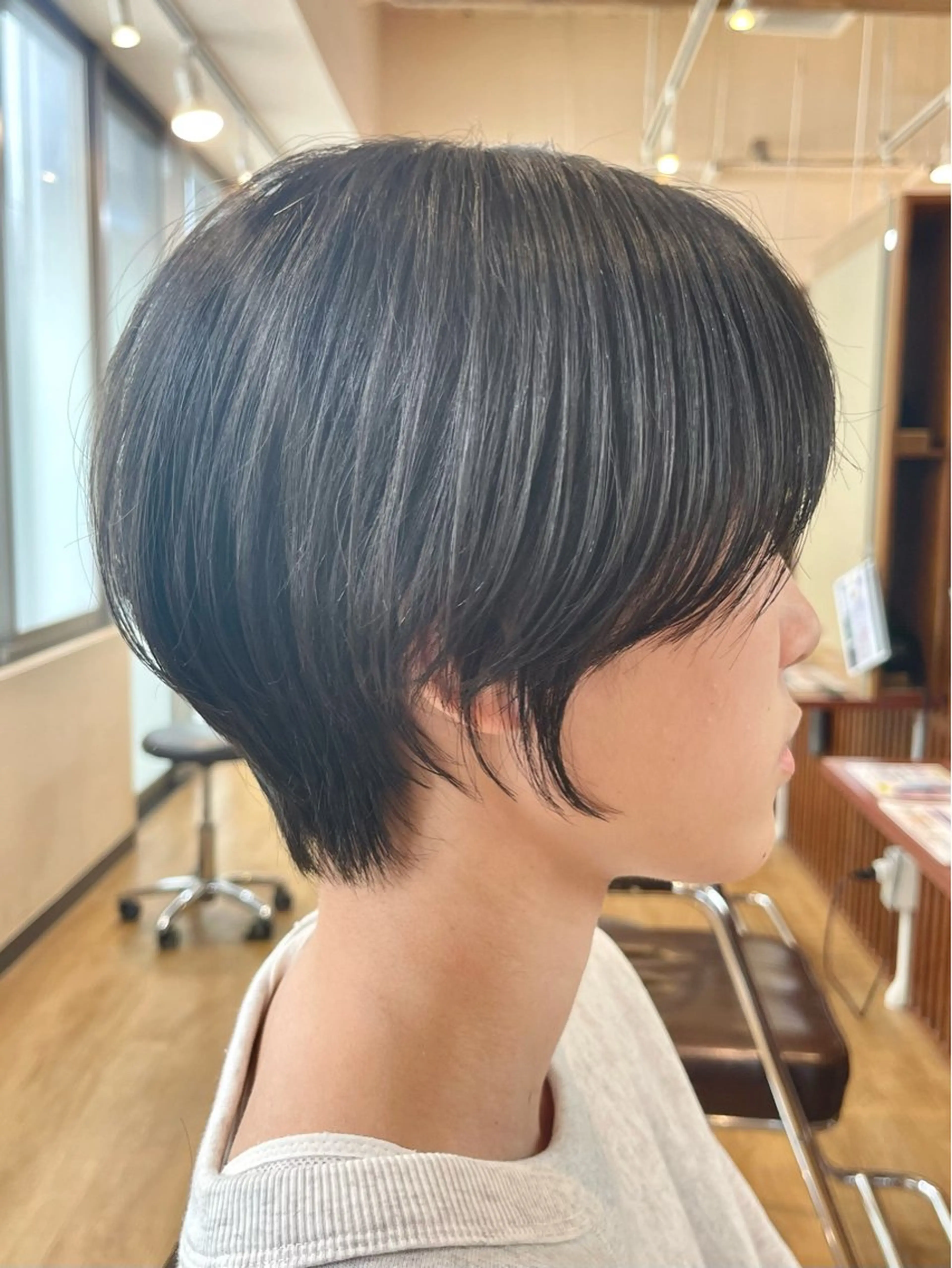 ショート 野田頭 心🌿/ボブ レイヤー/艶カラーのヘアスタイル