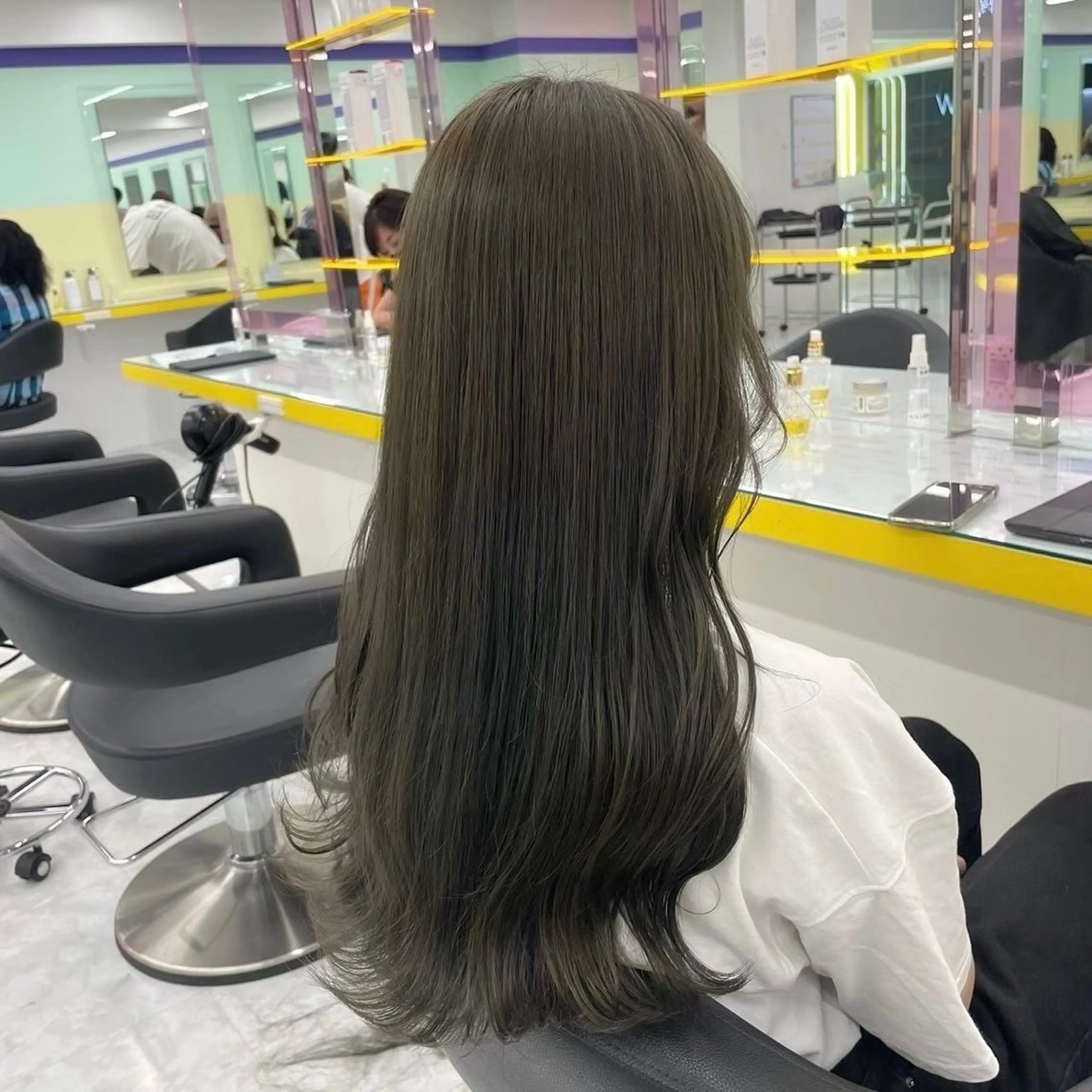 ロング カラー カット ヘアカラー モテ艶🪄透明感カラ ー🦋RION🦋のヘアスタイル