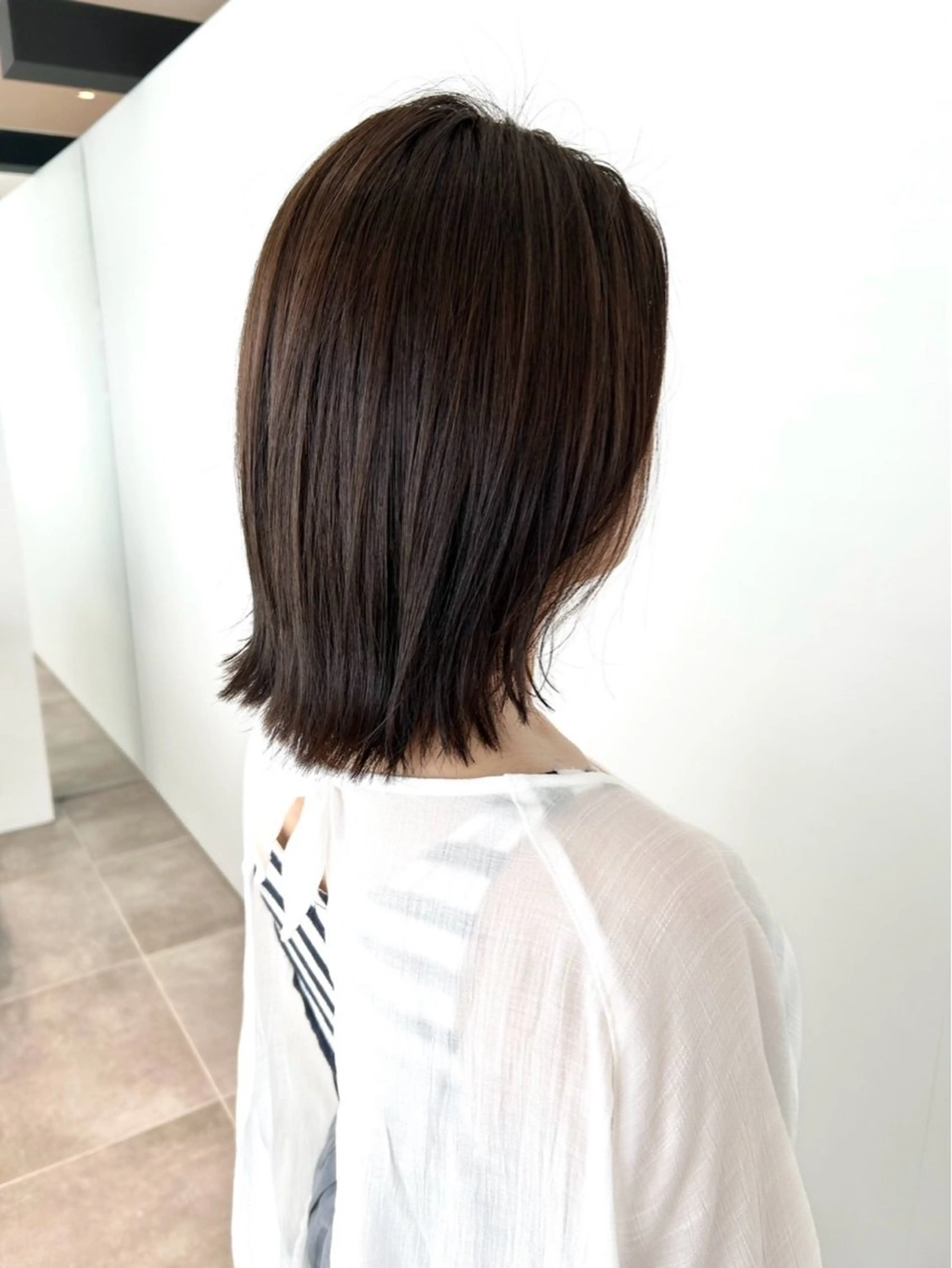 ミディアム 残間 美月のヘアスタイル