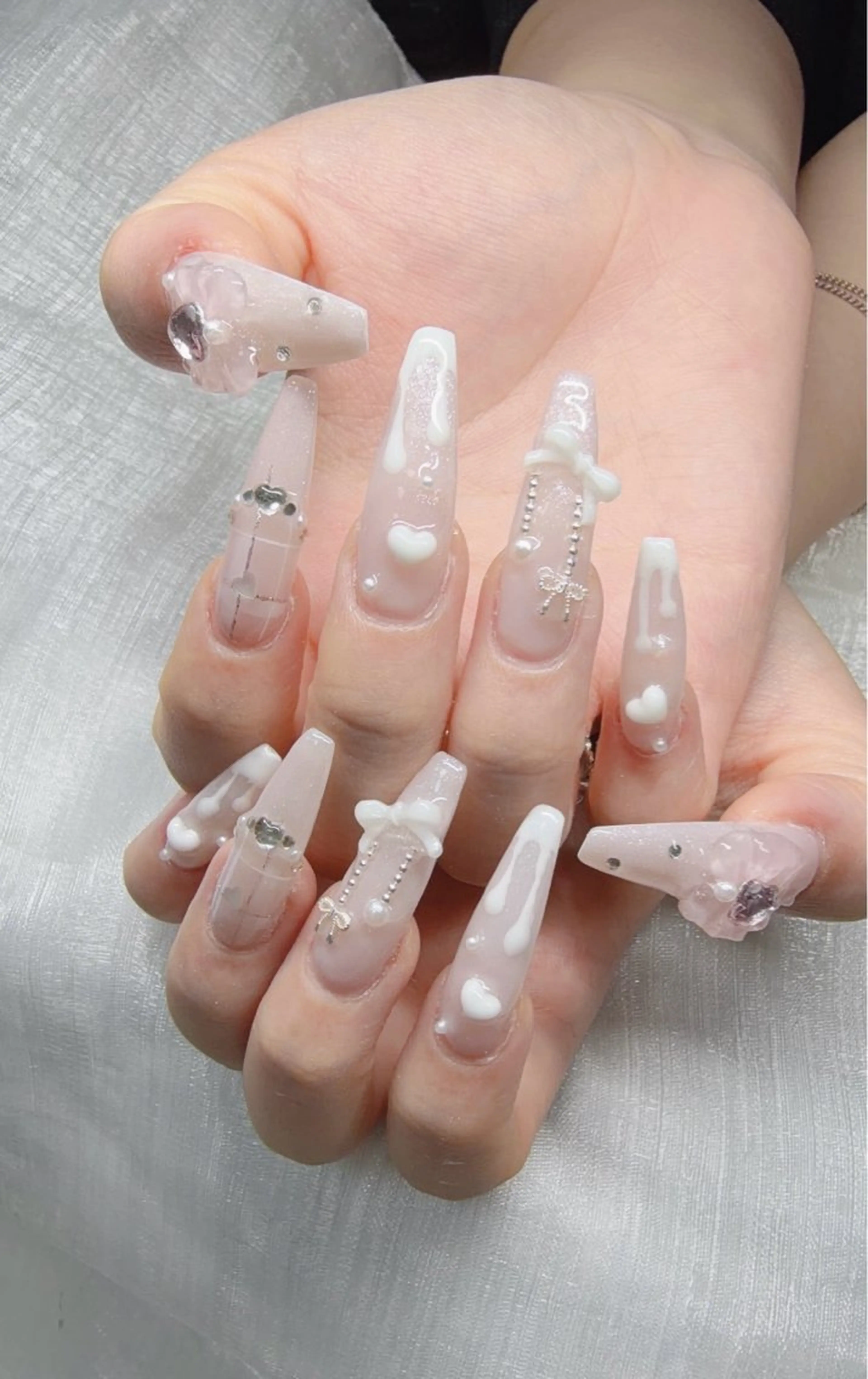 ネイル ハンドネイル Lee Nailsのネイルデザイン