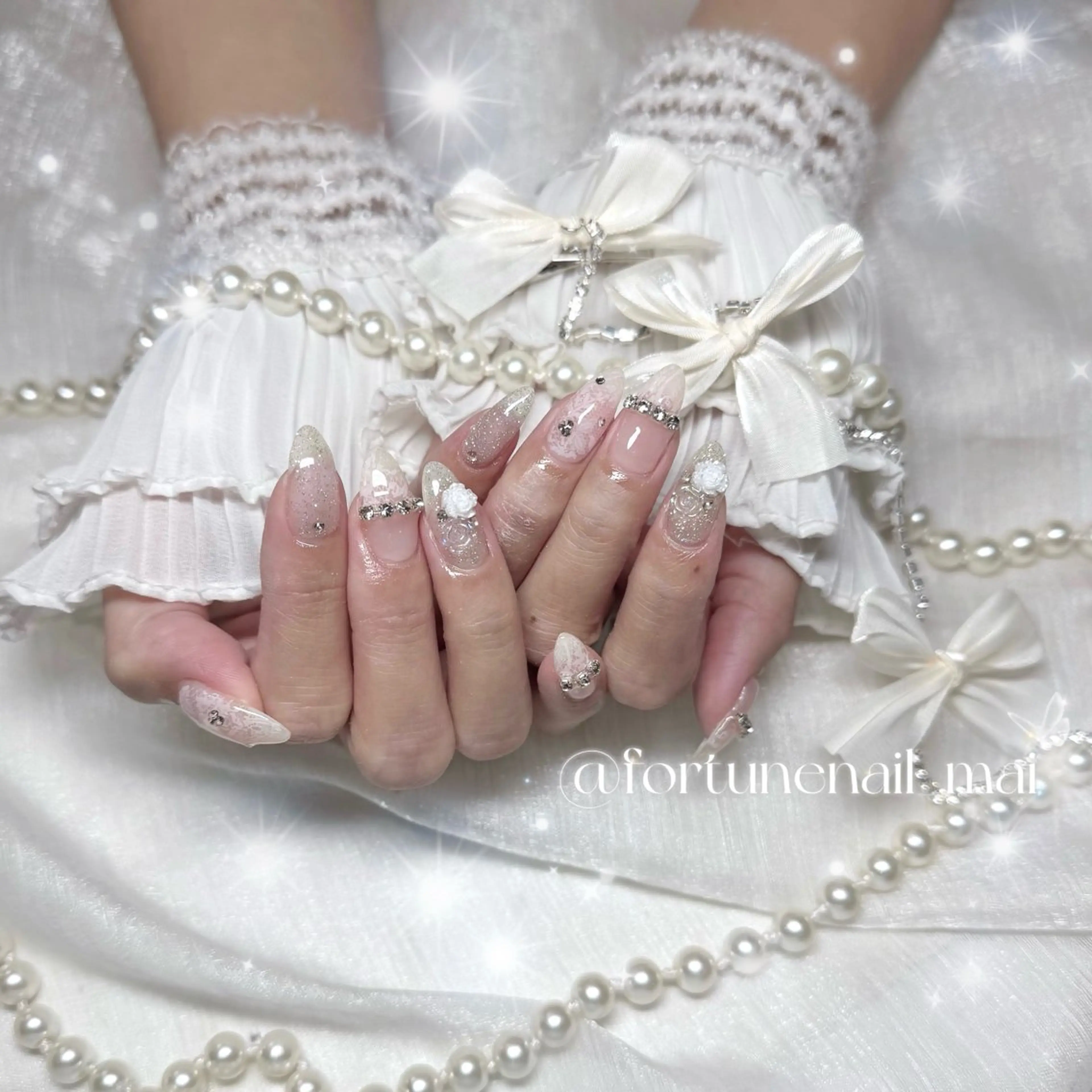 ネイル ガーリー レース ワンホンネイル ハンドネイル 🎀Mai 🎀✩.*のネイルデザイン