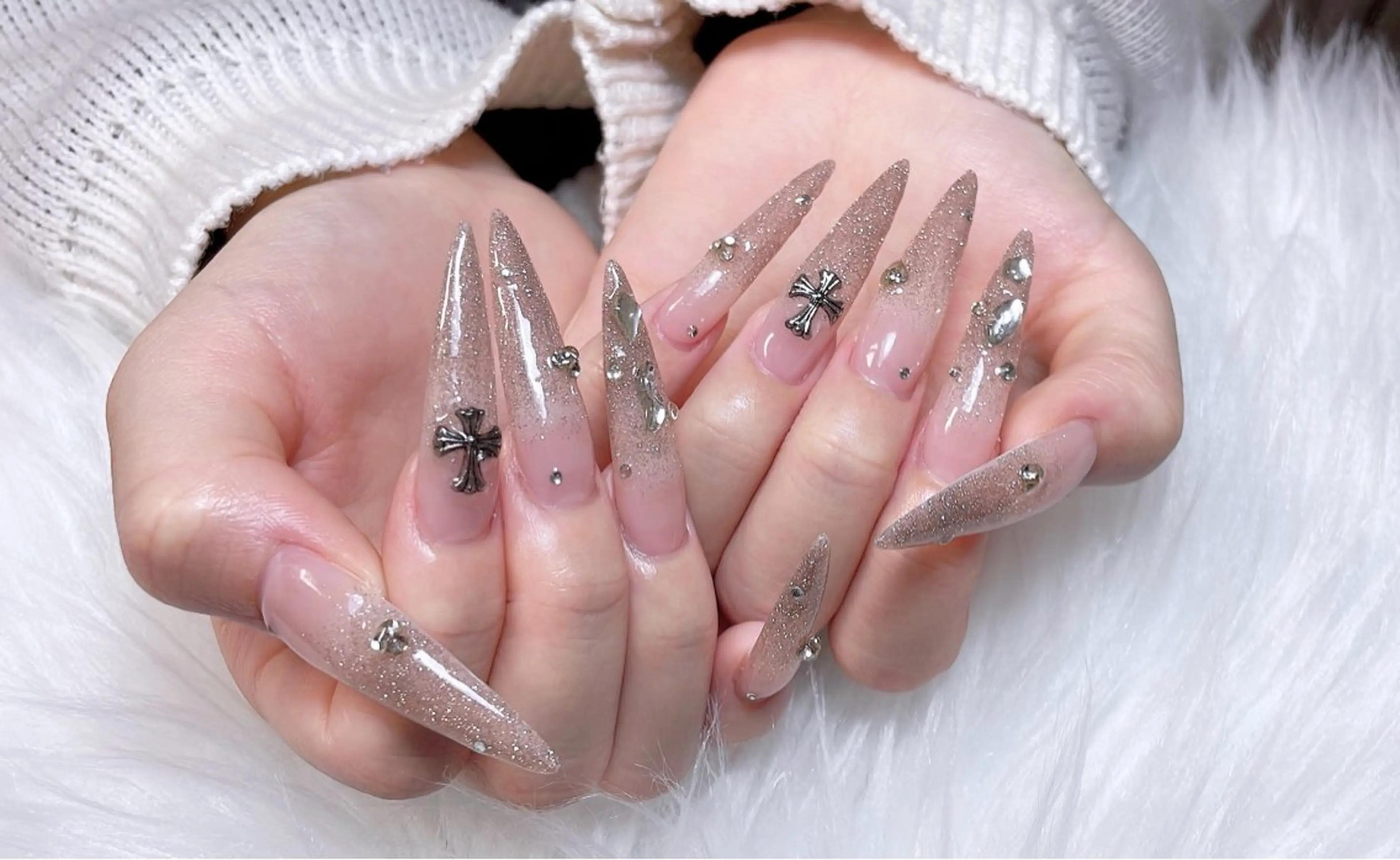 ネイル アニマル柄 チークネイル フラッシュネイル フットネイル フレンチネイル B·U Nail大宮 長さだし専門店のネイルデザイン