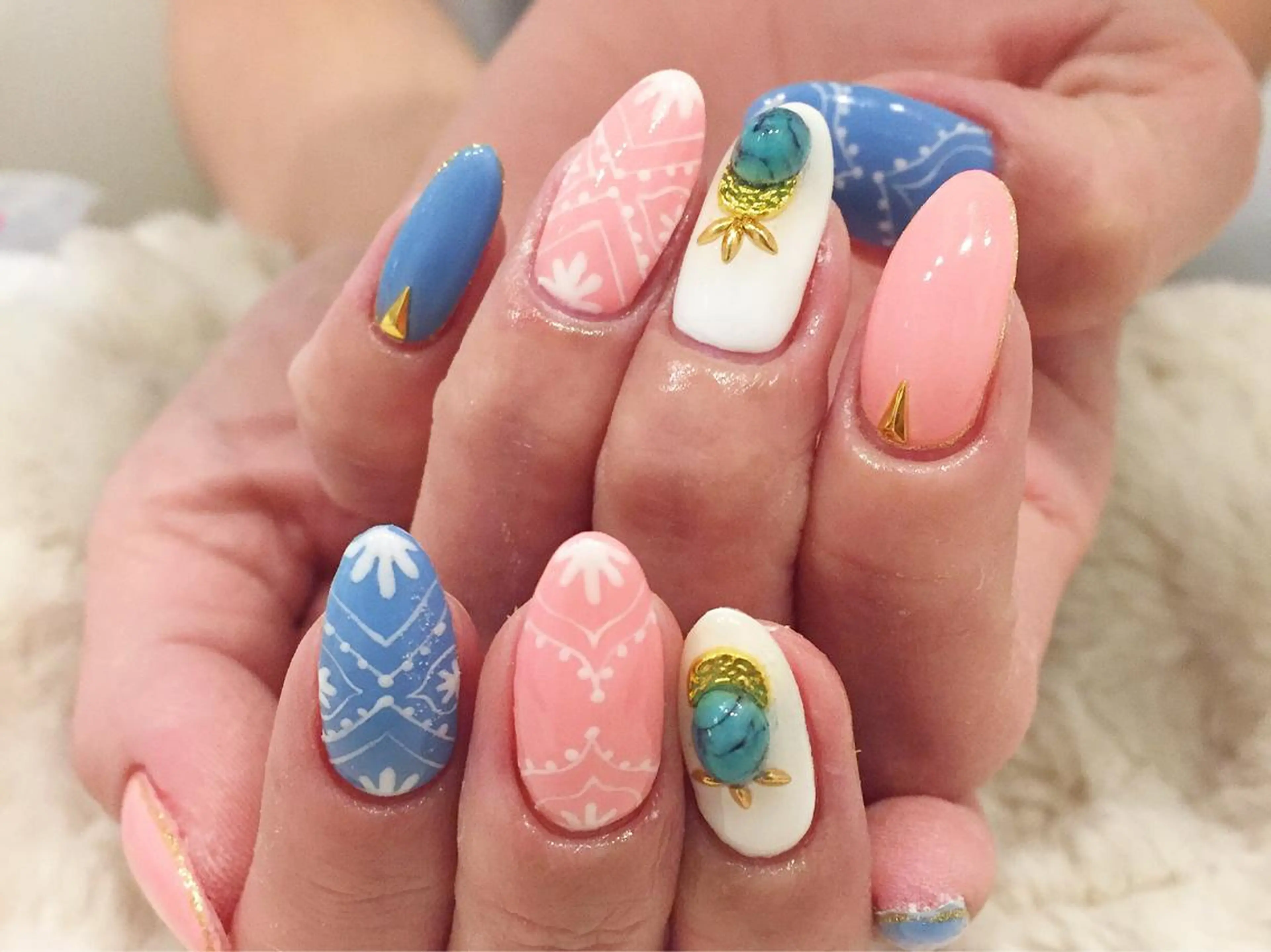 ネイル ジェルネイル 東 千夏のネイルデザイン