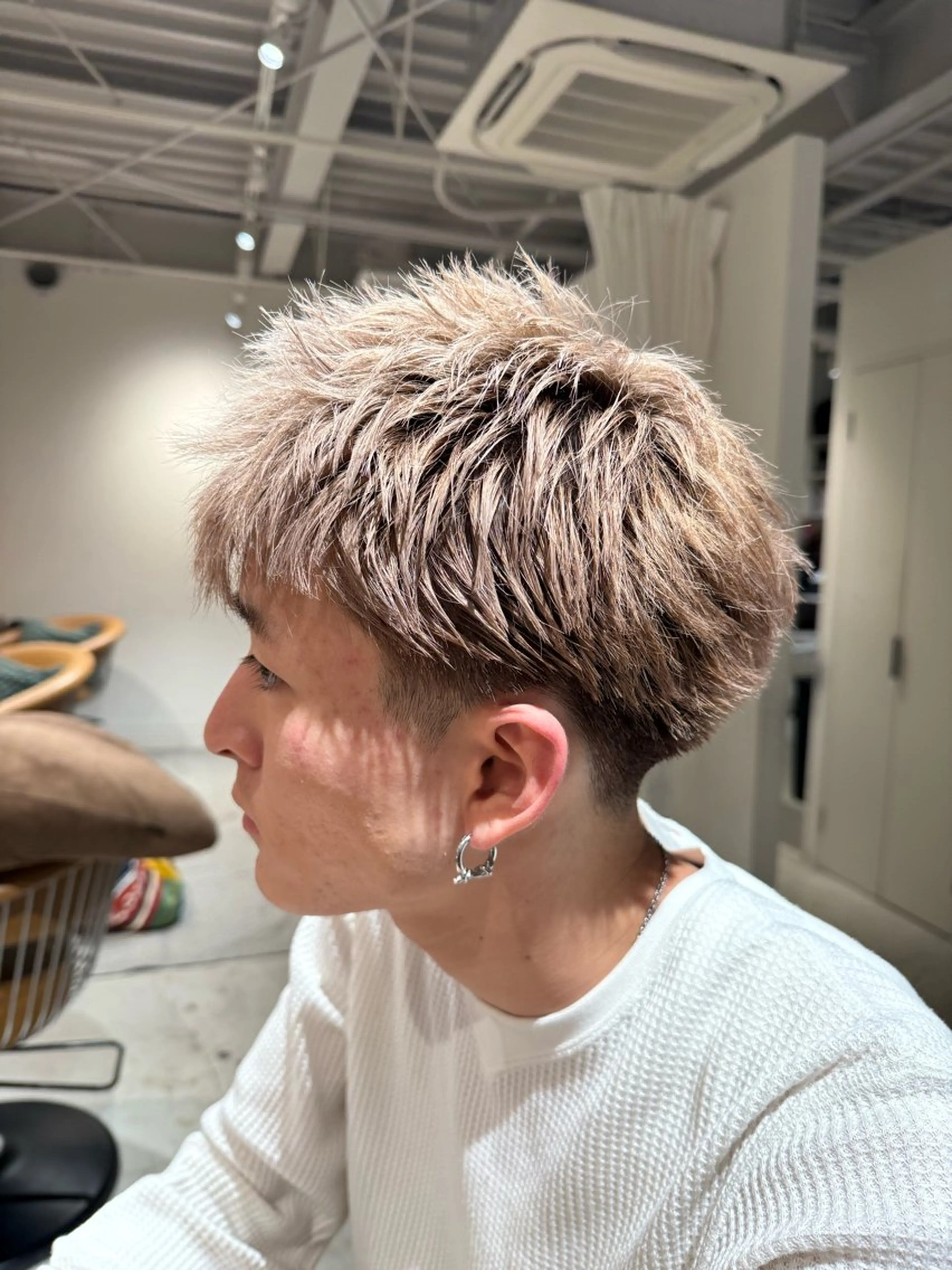 メンズ メンズハイトーン 井手上 陽菜のヘアスタイル