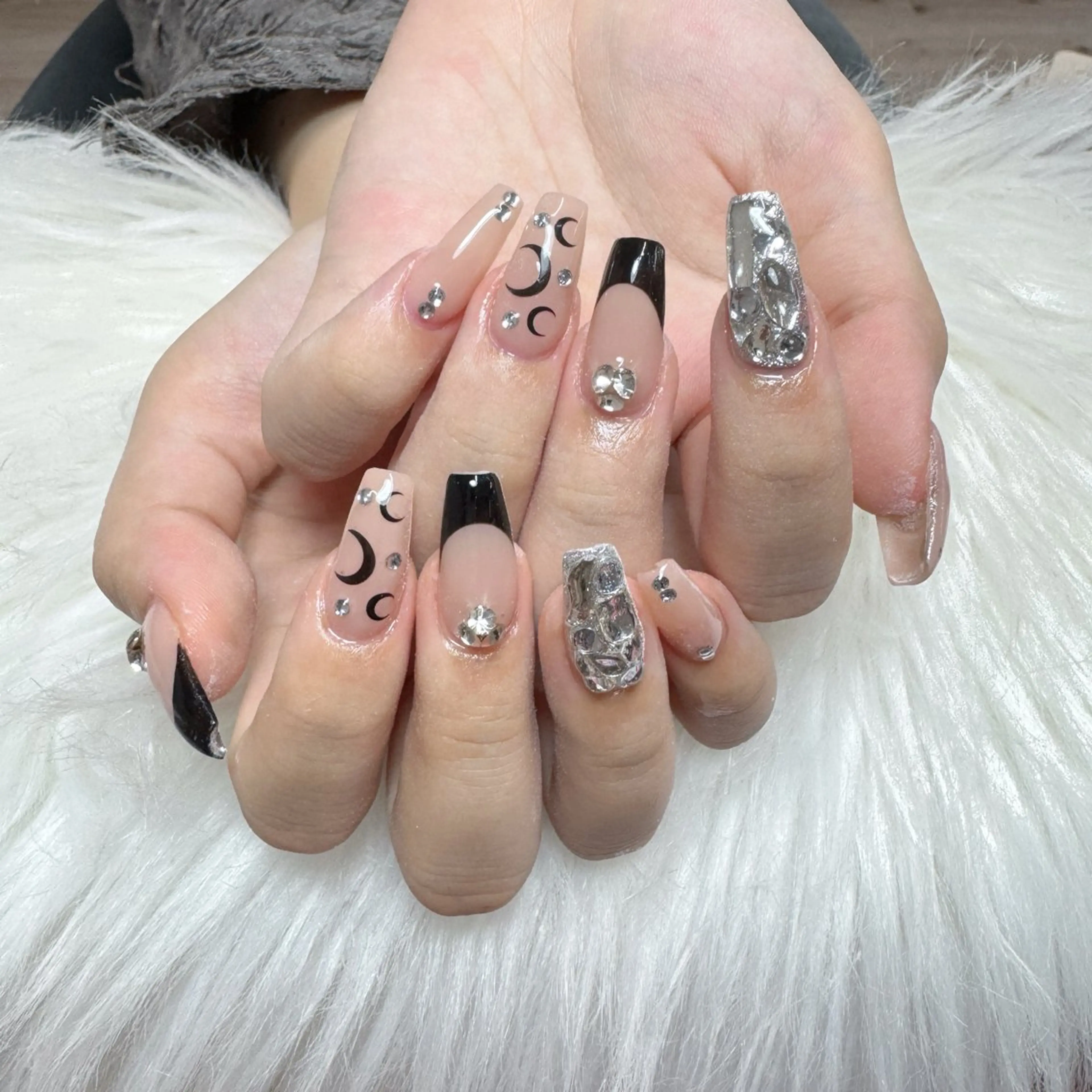 ネイル ハンドネイル 🎀nana🫧 ワンホンネイル🎀のネイルデザイン