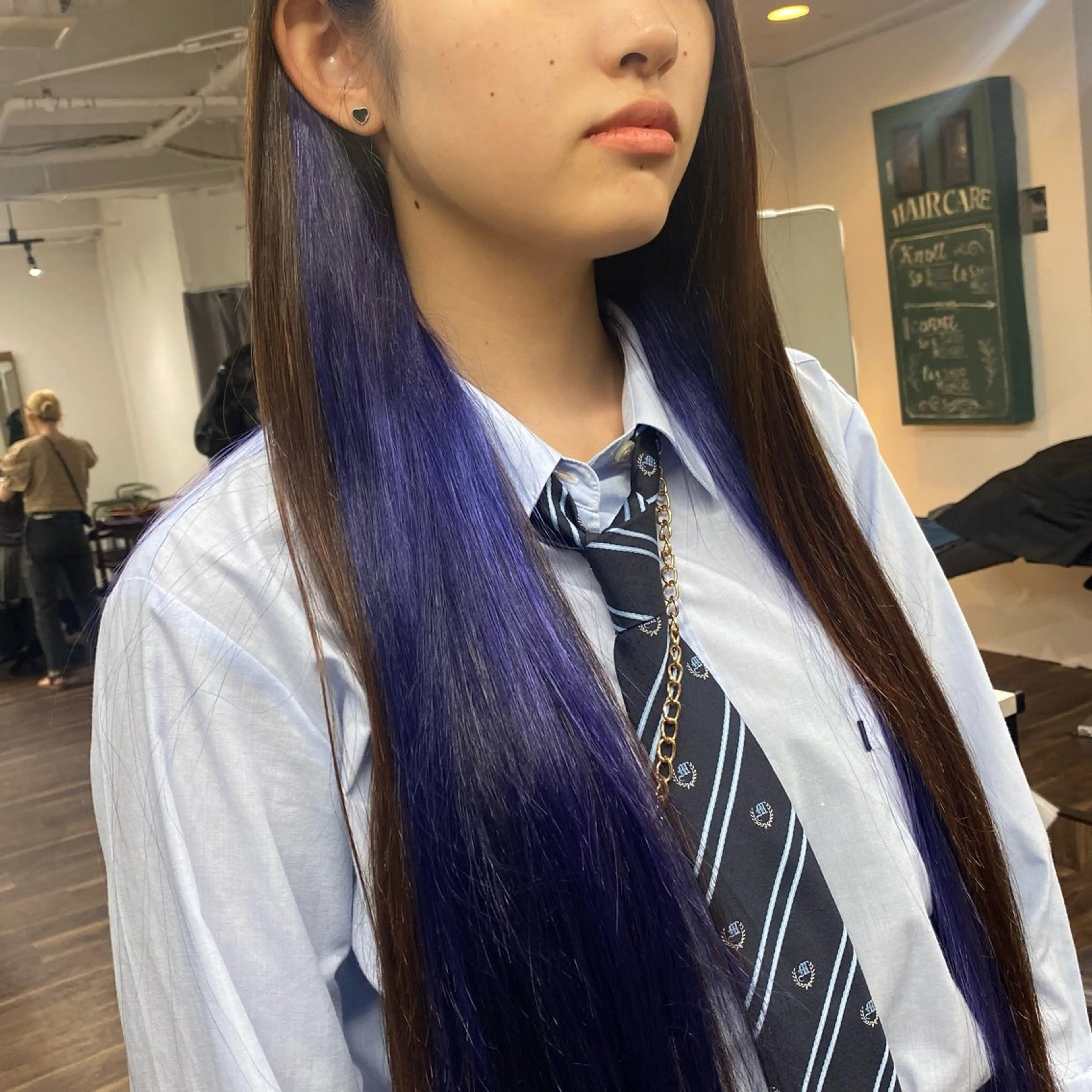 セミロング カラー ヘアアレンジ ヘアカラー トリートメント 🌟🍒ハイトーン 韓国ヘア/ユウミのヘアスタイル