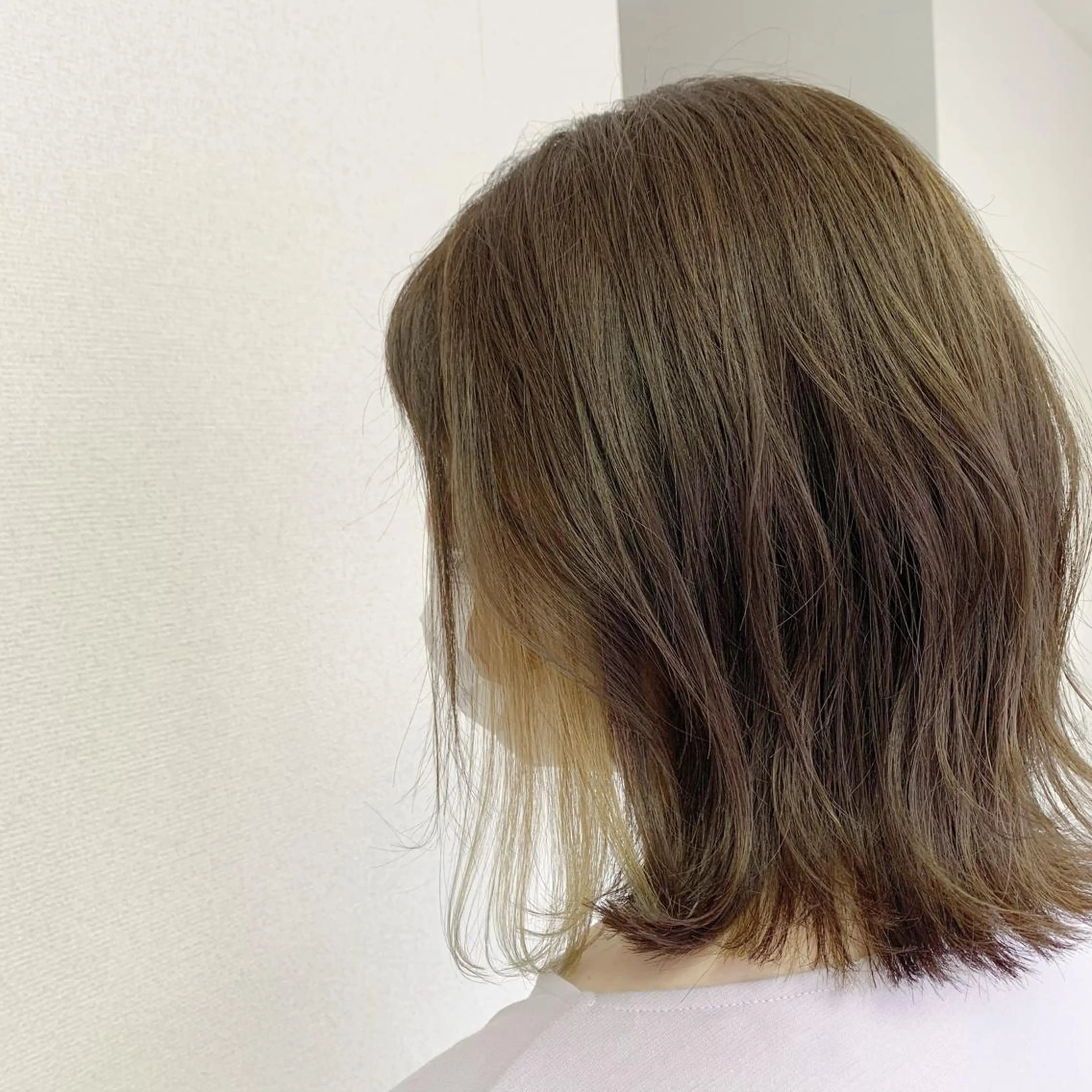 ミディアム アッシュ アッシュブラウン 髪質改善お任せ ください♪ひとみのヘアスタイル