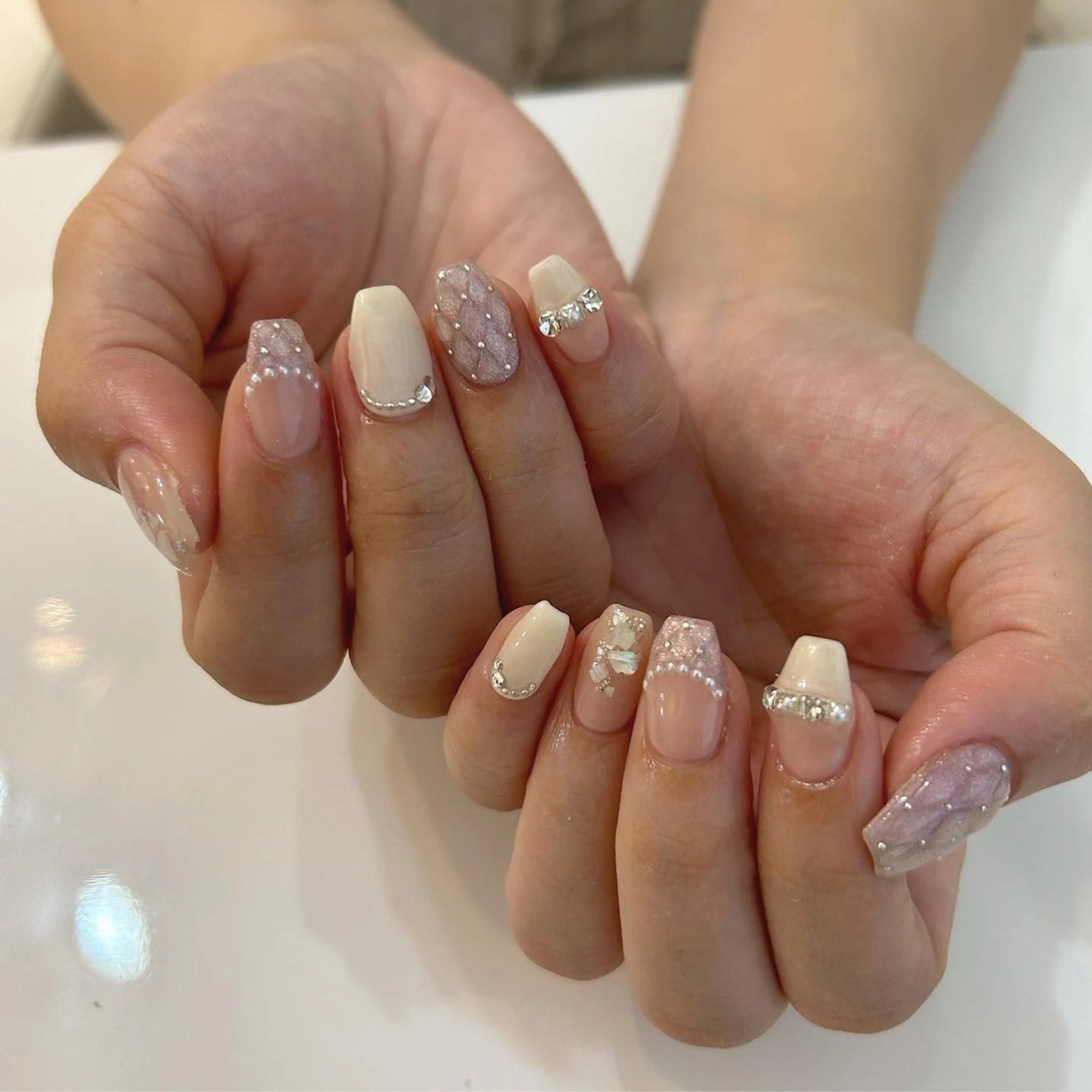 ネイル ハンドネイル ViViA momokaのネイルデザイン