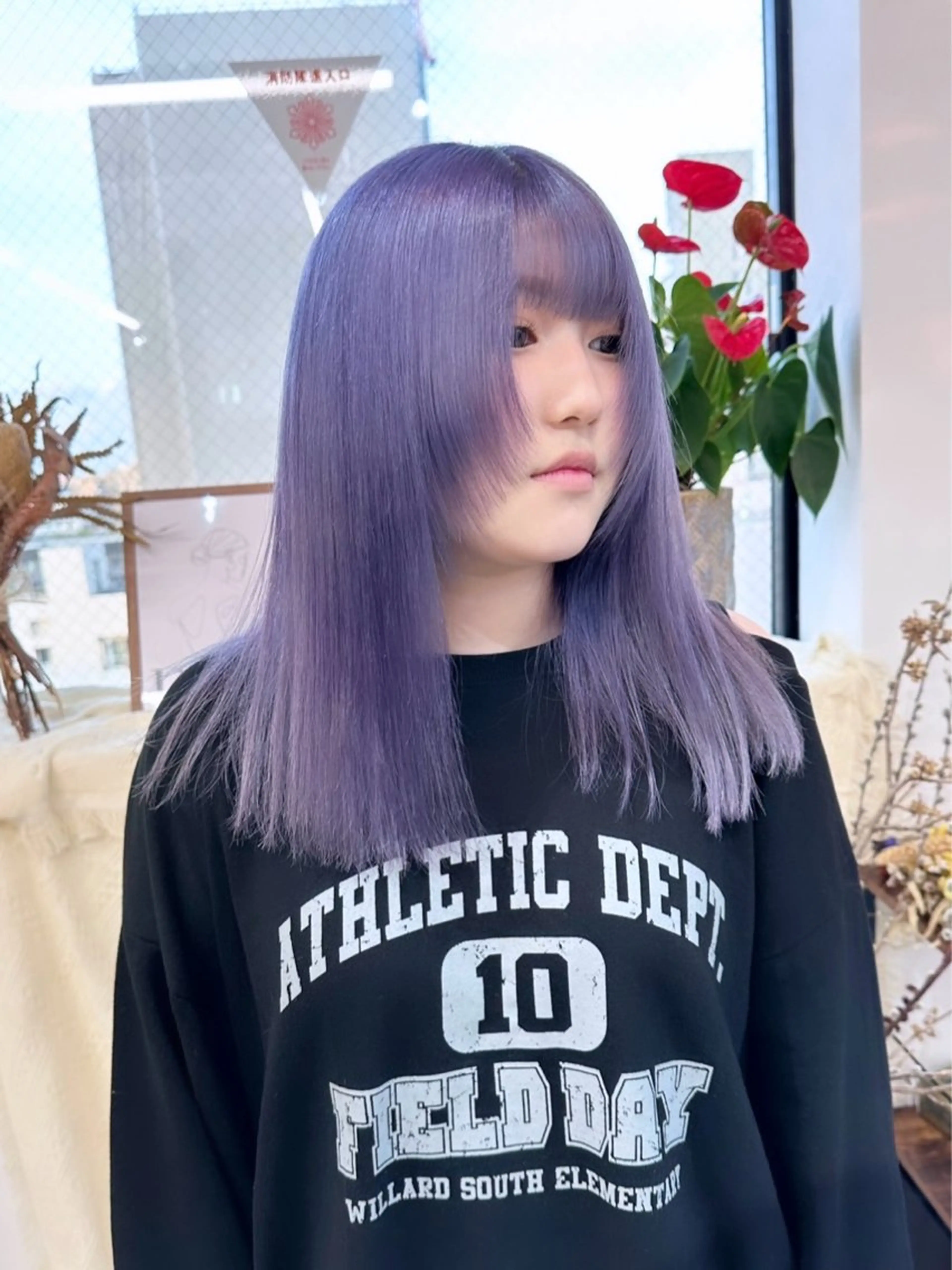 ミディアム カラー ヘアアレンジ TAKUMAブリーチ /切りっぱなし🪽のヘアスタイル