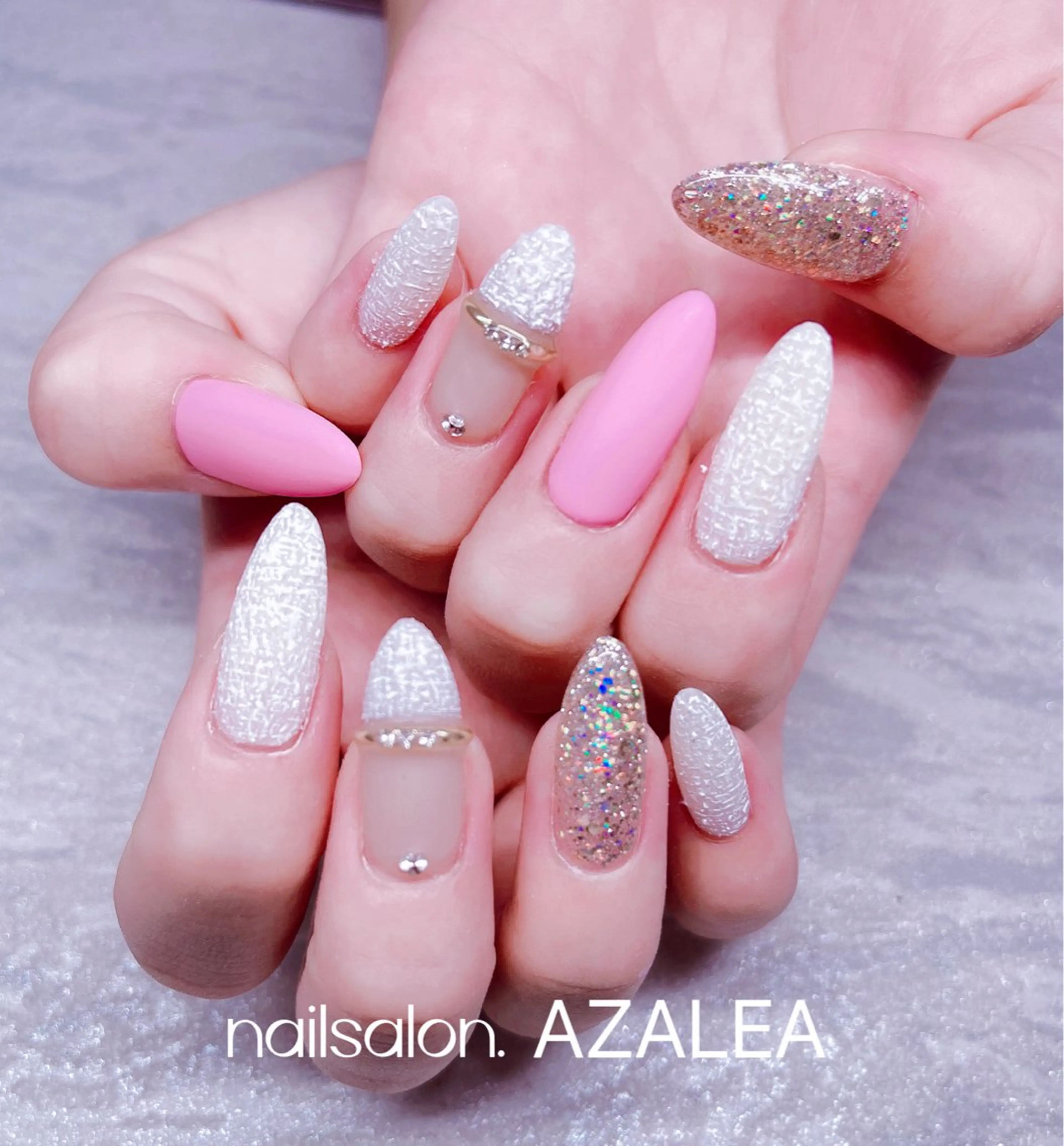 ネイル ハンドネイル R inのネイルデザイン