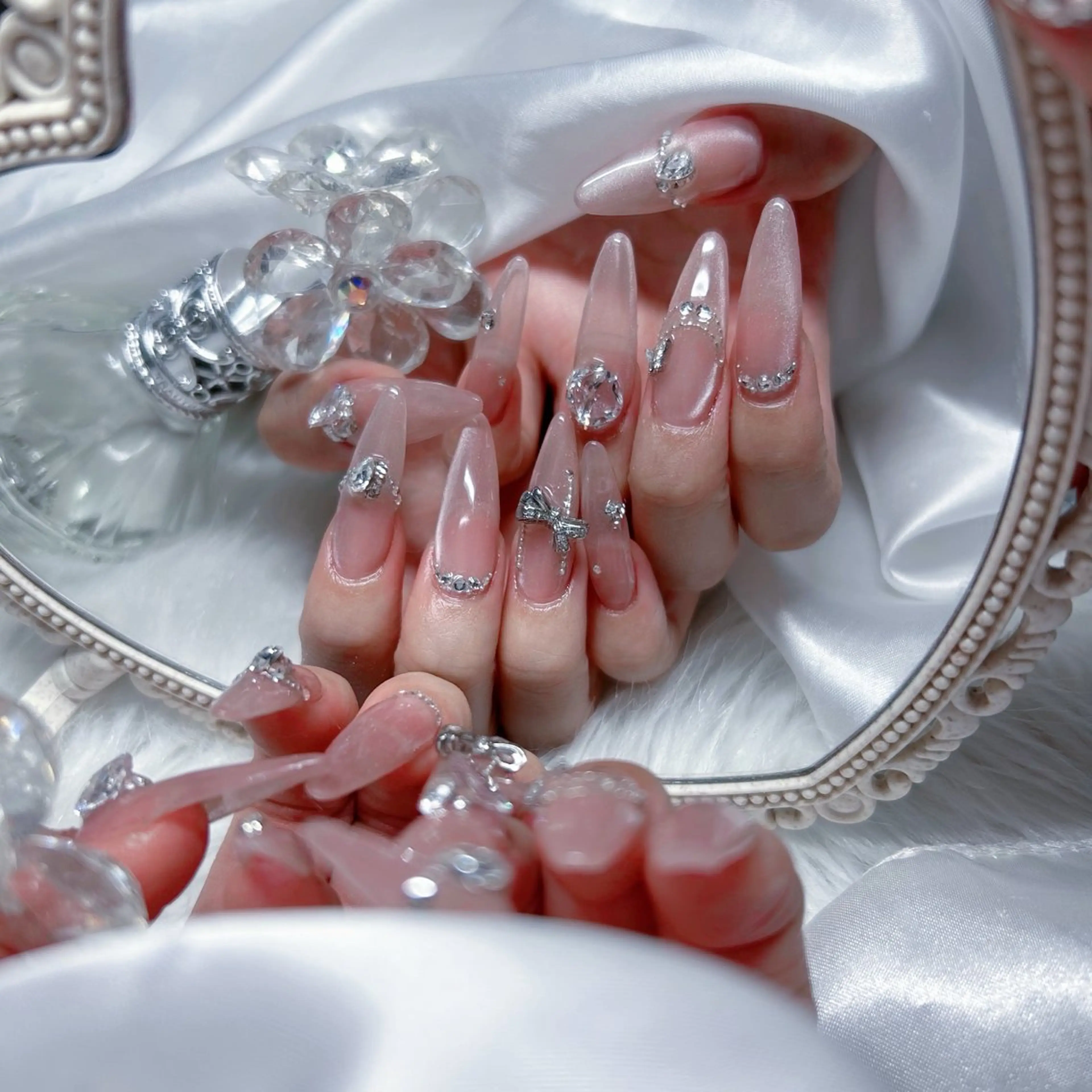 ネイル ハンドネイル Yudia Minoriのネイルデザイン