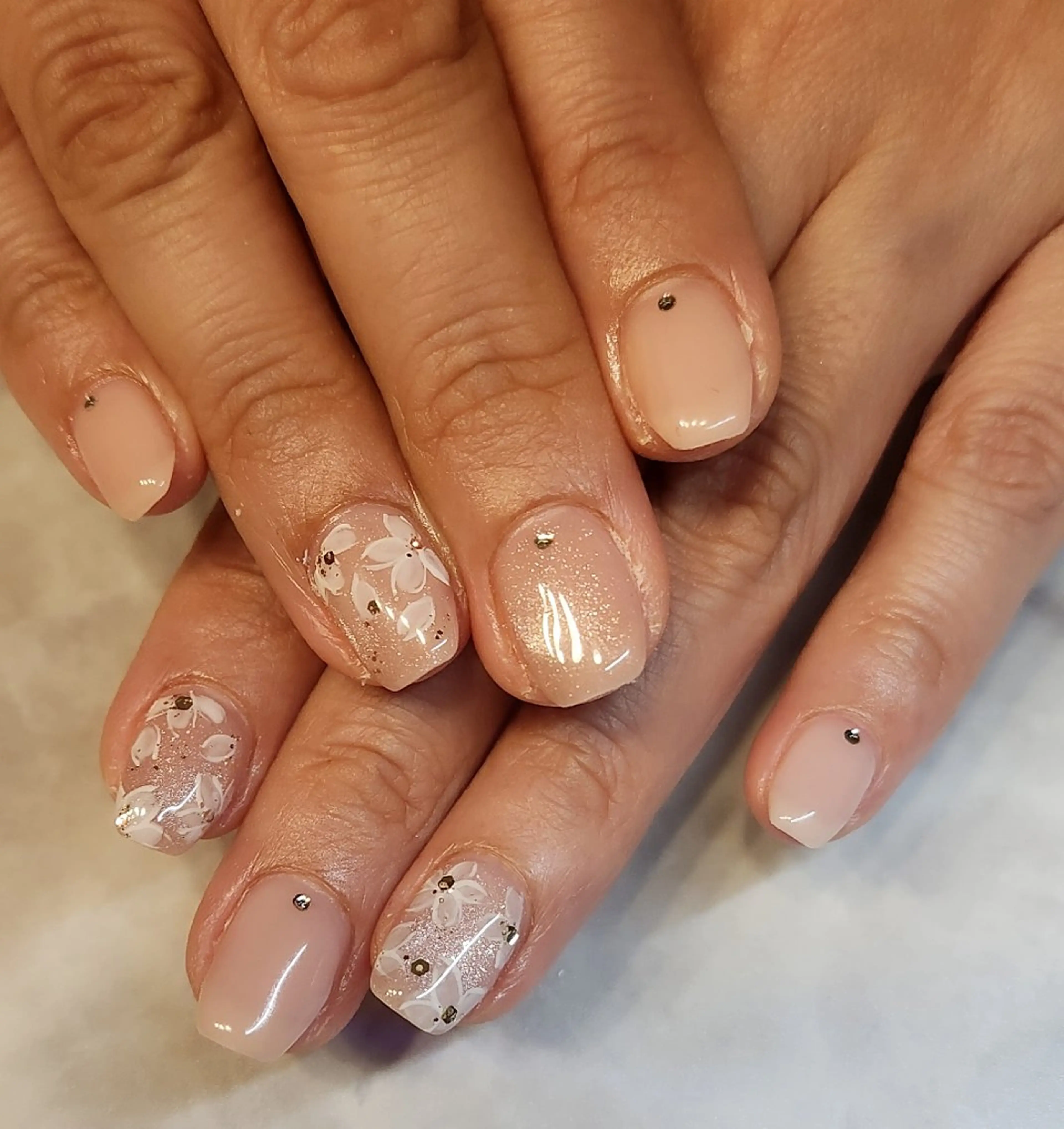 ネイル 持ち込み I.プライベートネイルサロン所属・I.プライベート ネイルサロンのネイルデザイン