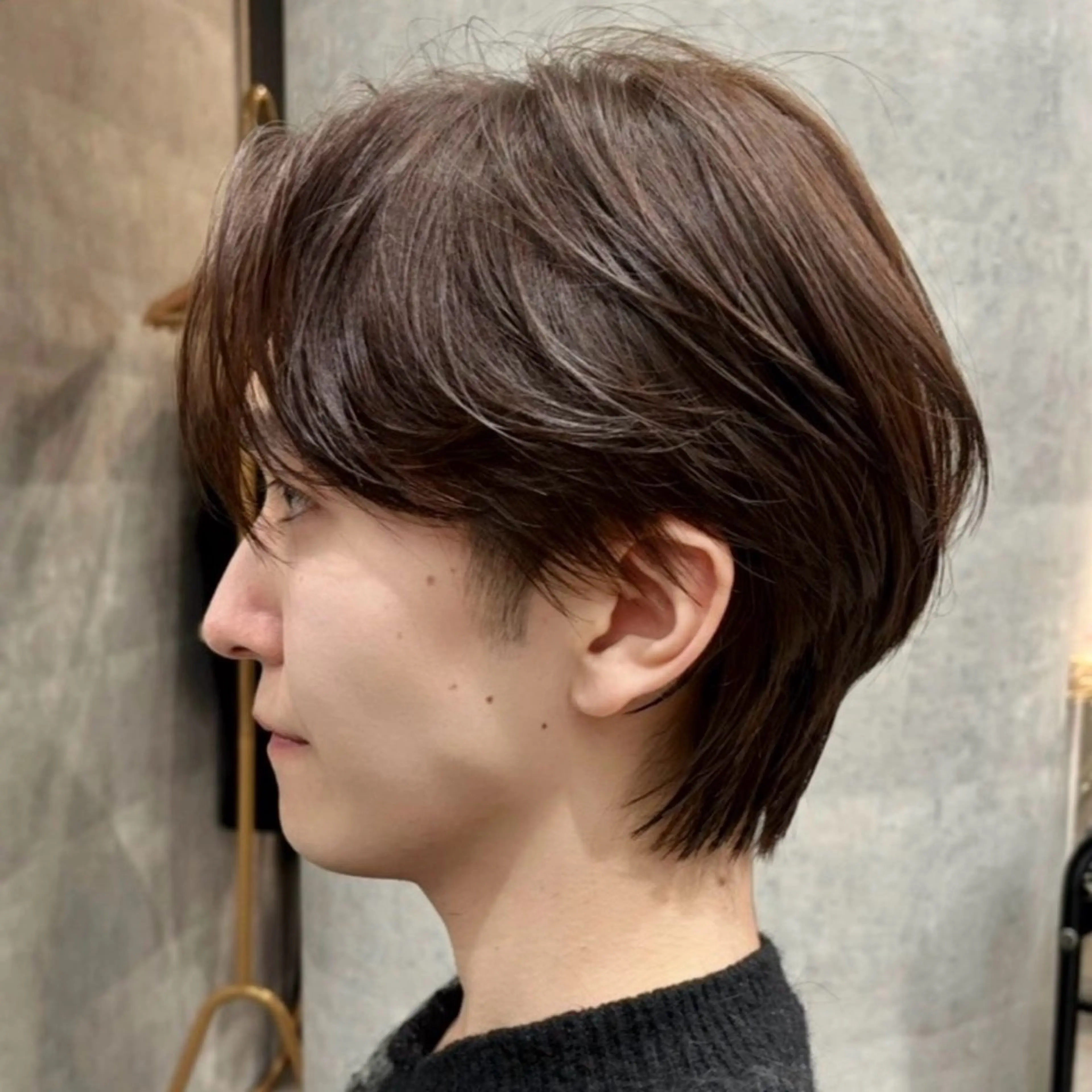 メンズ センターパート ダウンパーマ カルマパーマ マッシュ メンズパーマ カット パーマ 新宿/韓国レイヤー/ 顔まわり/メンズヘアのヘアスタイル