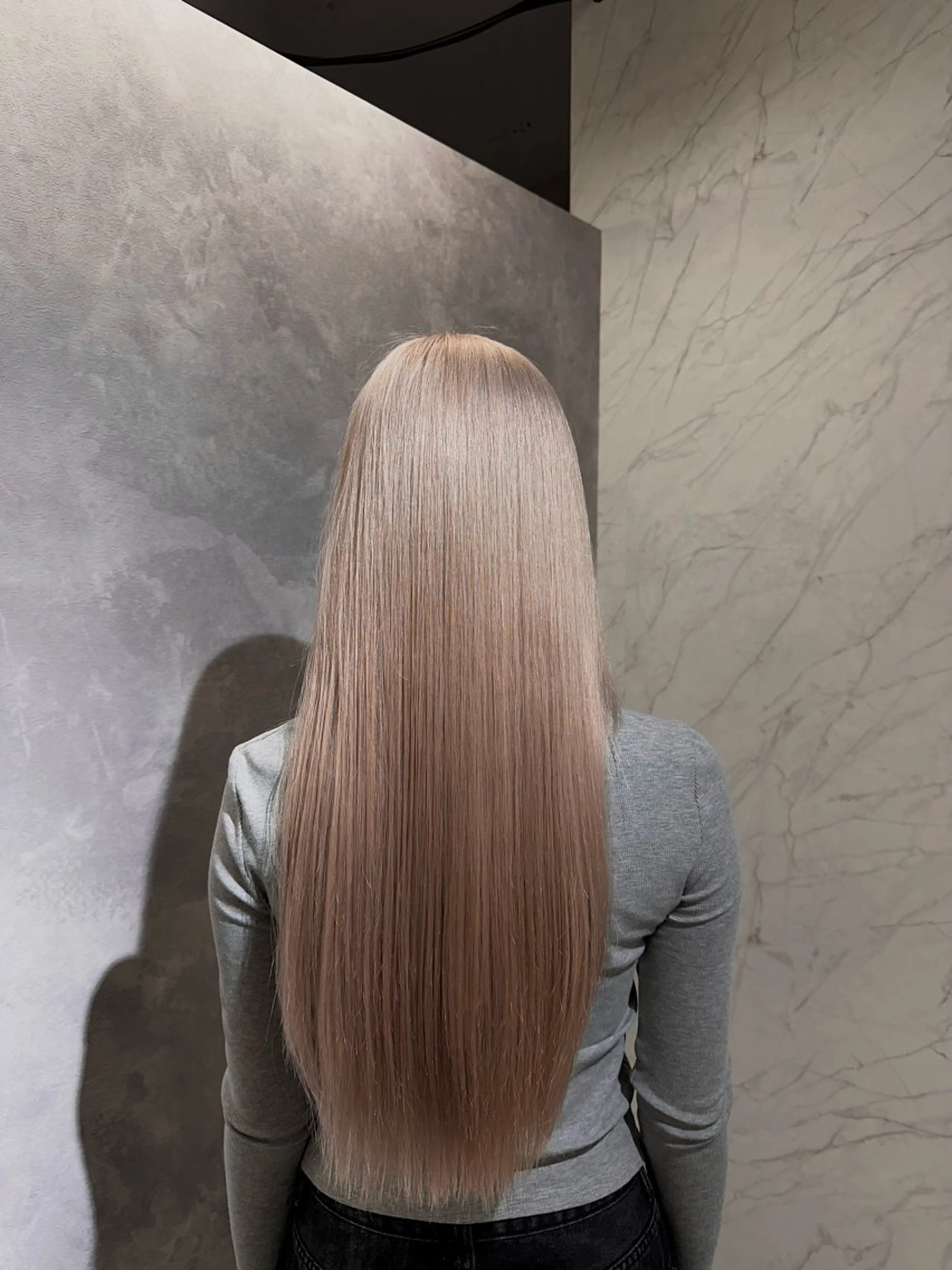 ロング ヘアカラー 中川 舞のヘアスタイル
