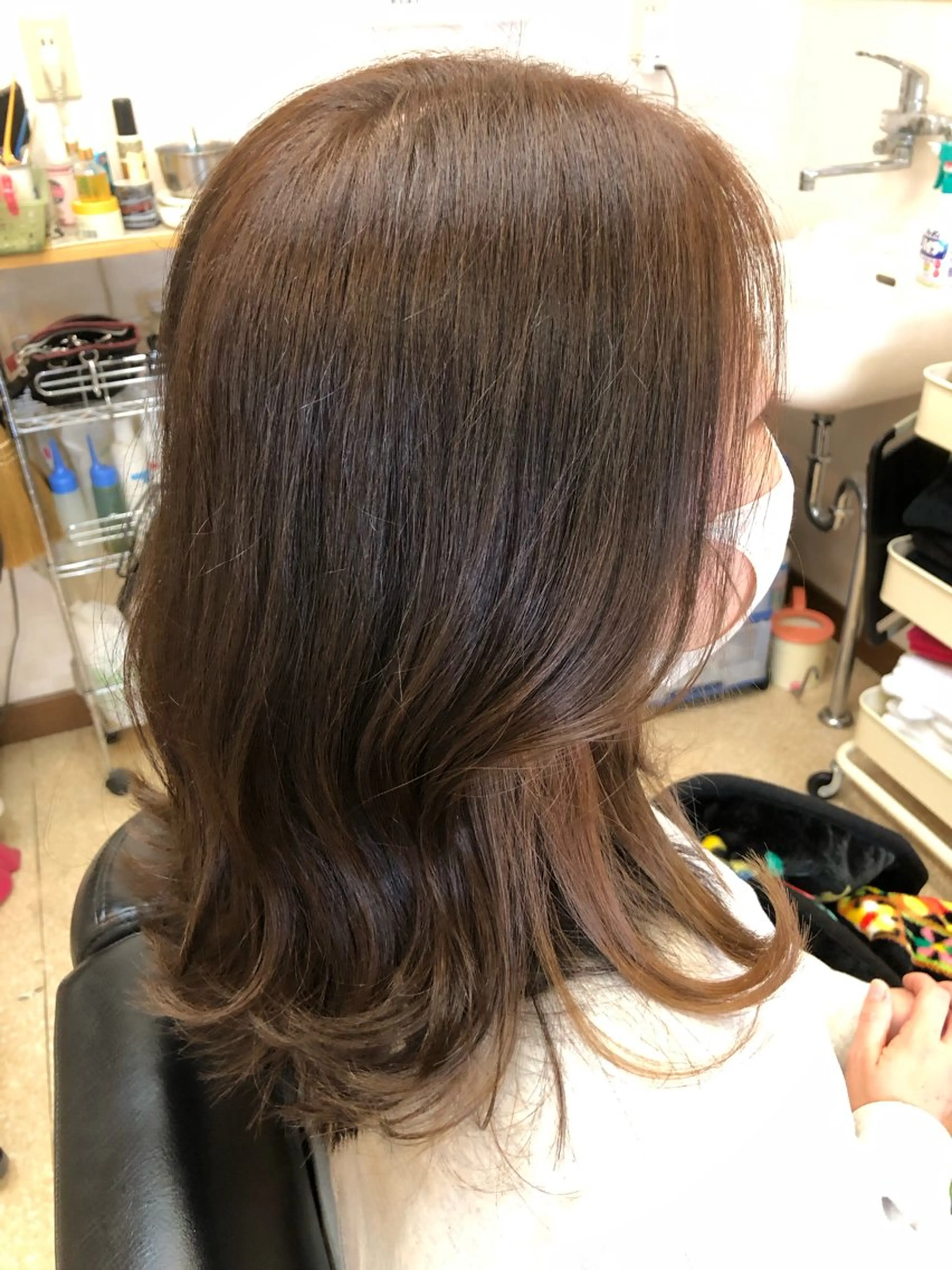セミロング カラー 石塚 浩のヘアスタイル