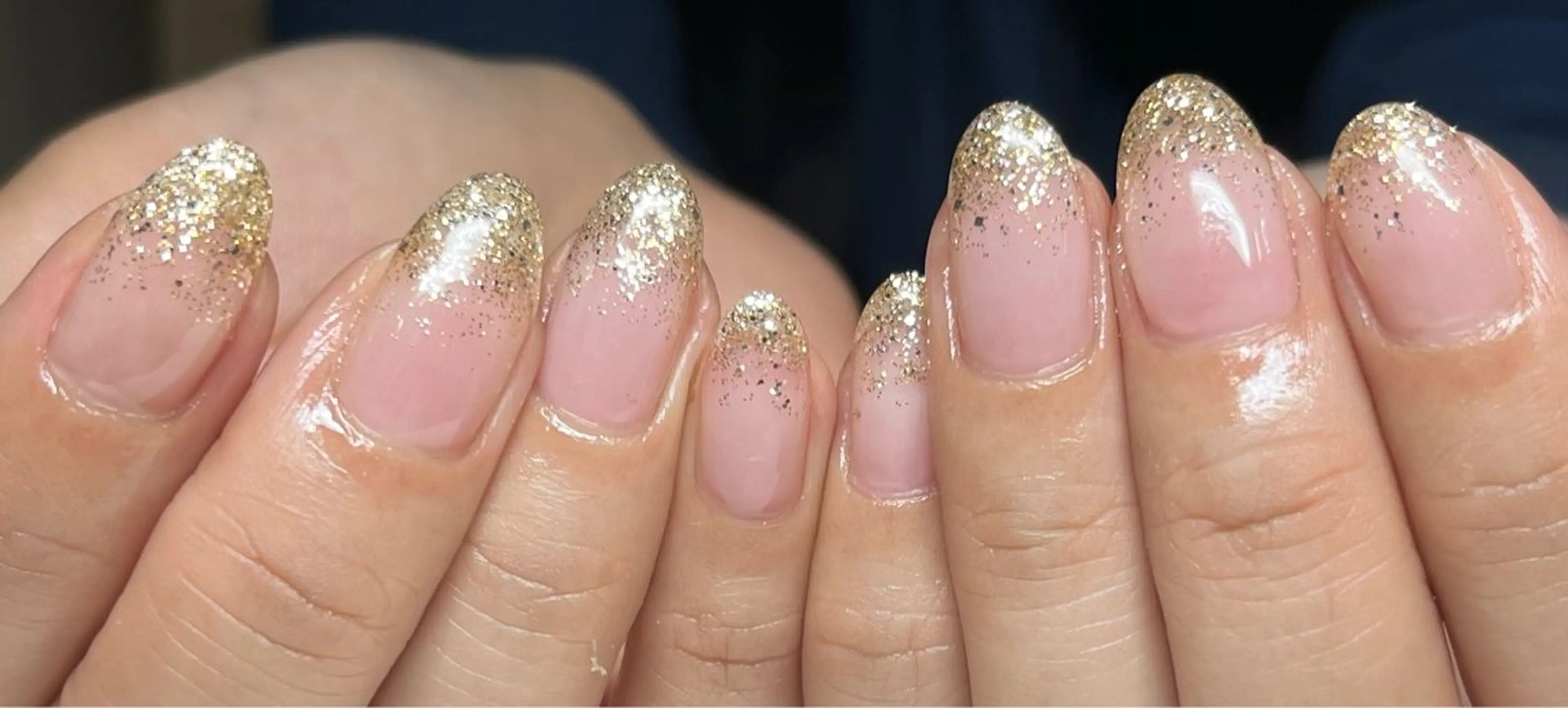 ネイル ゴールド グラデーション ラメ(グリッター) ラメグラデーション シンプルネイル minoriba ひばりヶ丘駅北口店所属・ネイリスト ももこのネイルデザイン