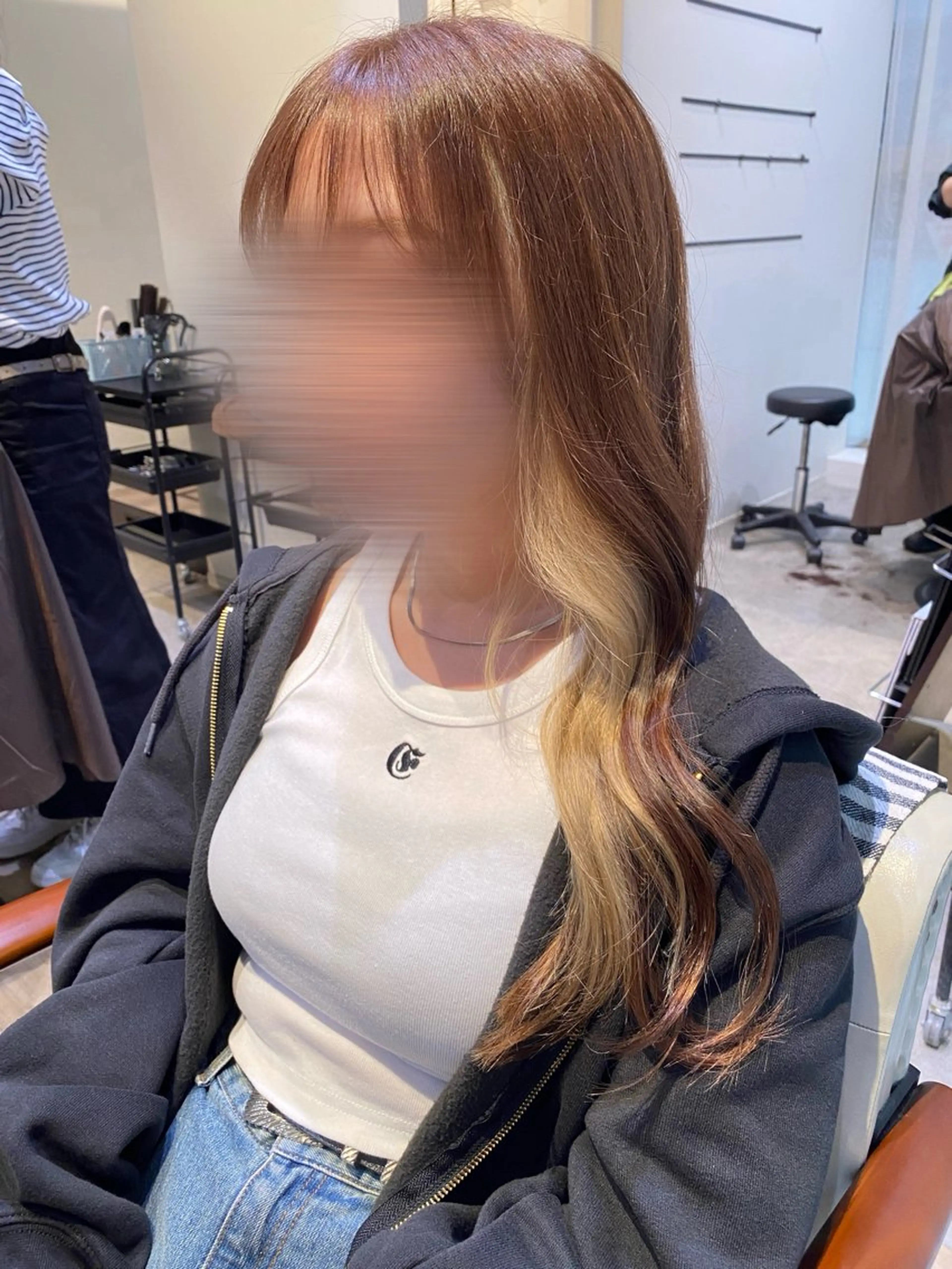 【ハイライト】カラーカット+Wカラー＋『オージュア』ケアの写真