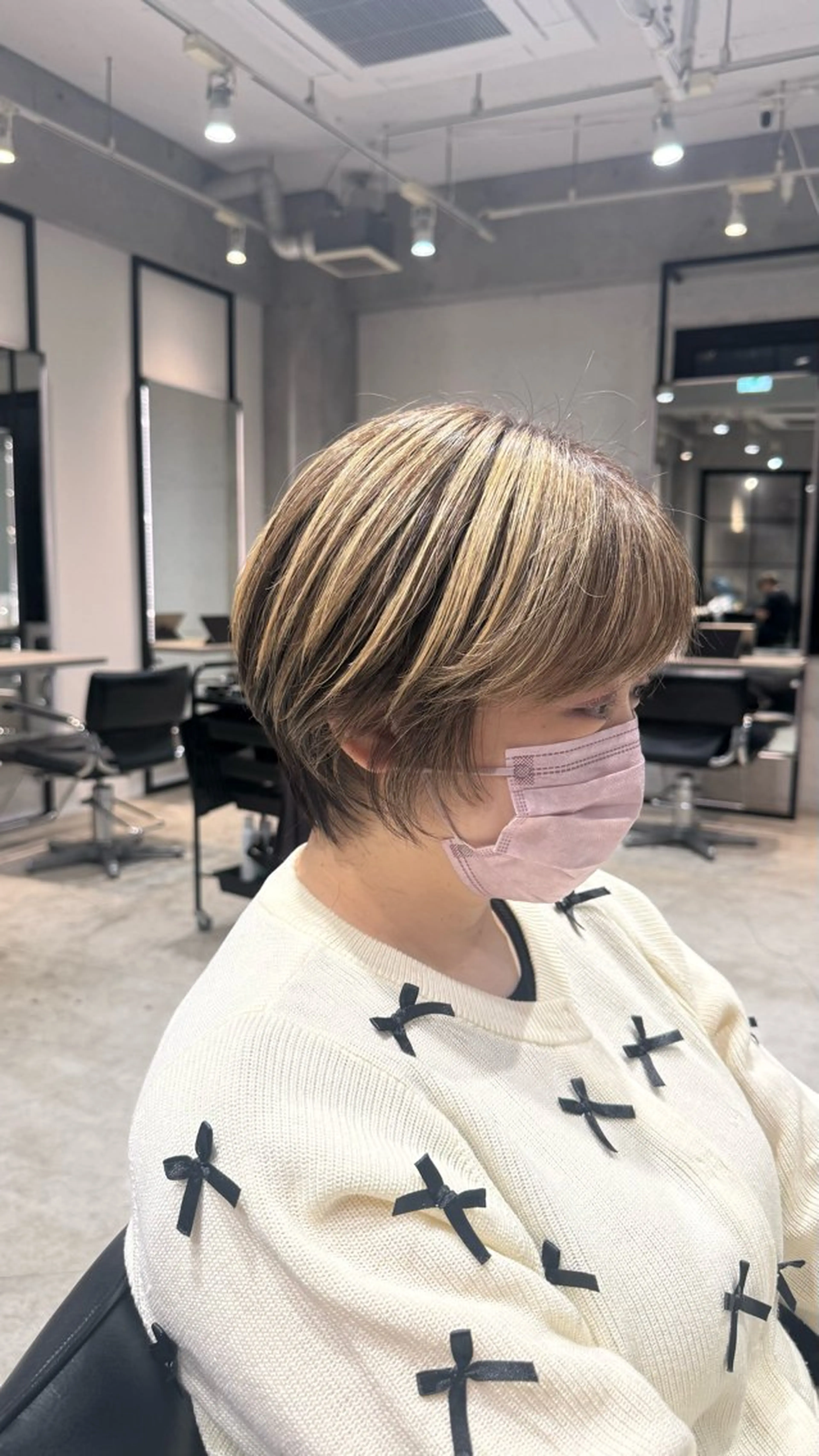 ショート ショートヘア あんな🦋レイヤー カット/透明感カラーのヘアスタイル