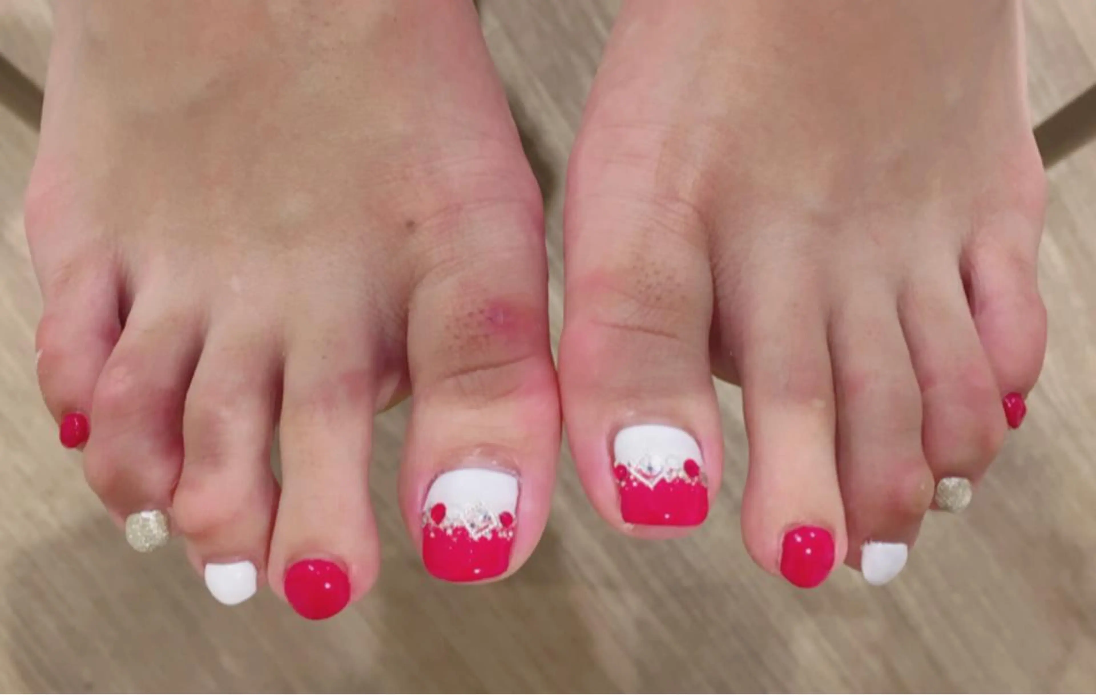 ネイル ビジューバイアクイユ ネイルズ　東中野店のネイルデザイン