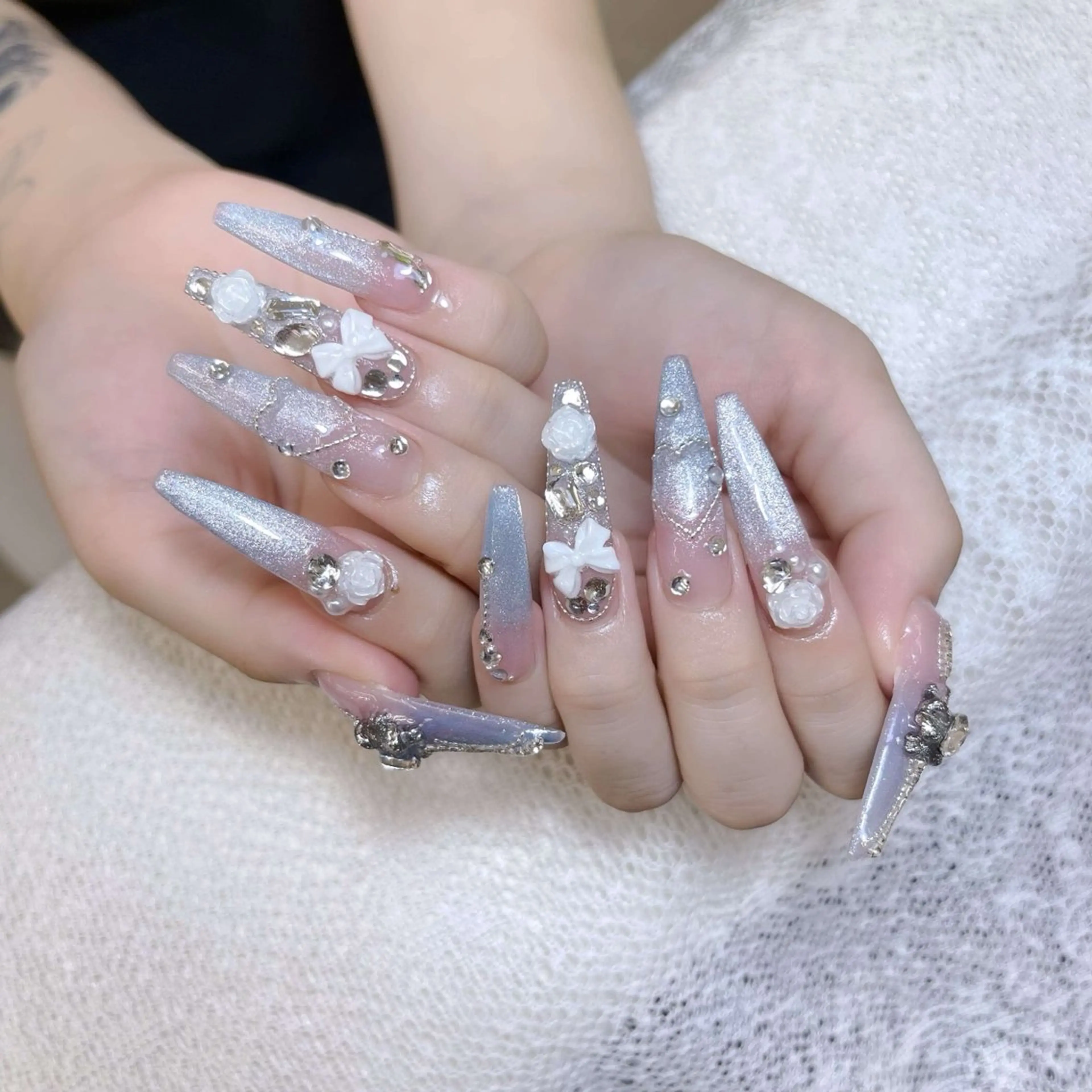 ネイル フレンチネイル ジェルネイル ガラスフレンチ ハロウィン ハート ハンドネイル H.baby Nail Salonのネイルデザイン