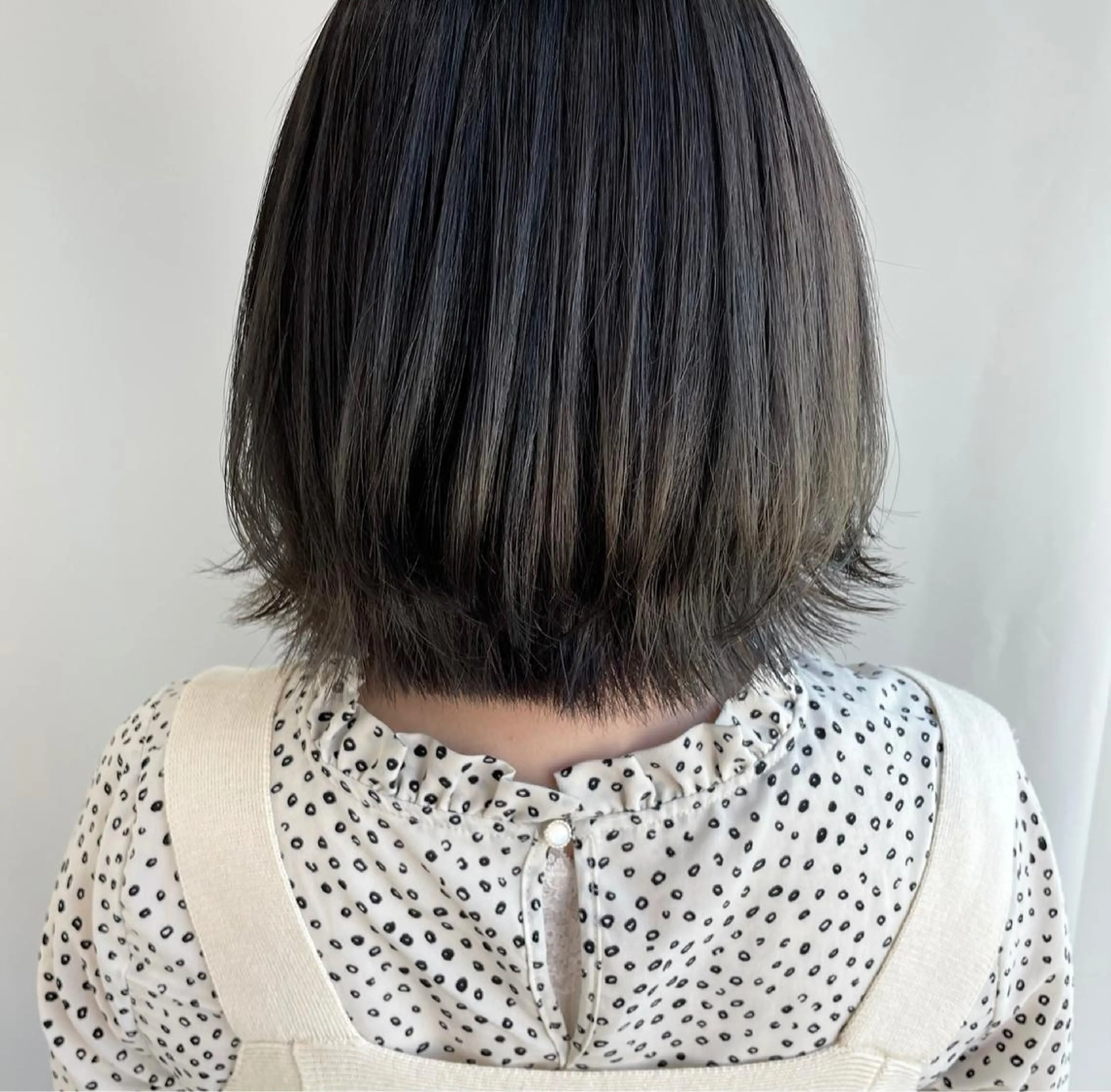 ショート カラー カット ヘアカラー トリートメント 山口 莉奈のヘアスタイル