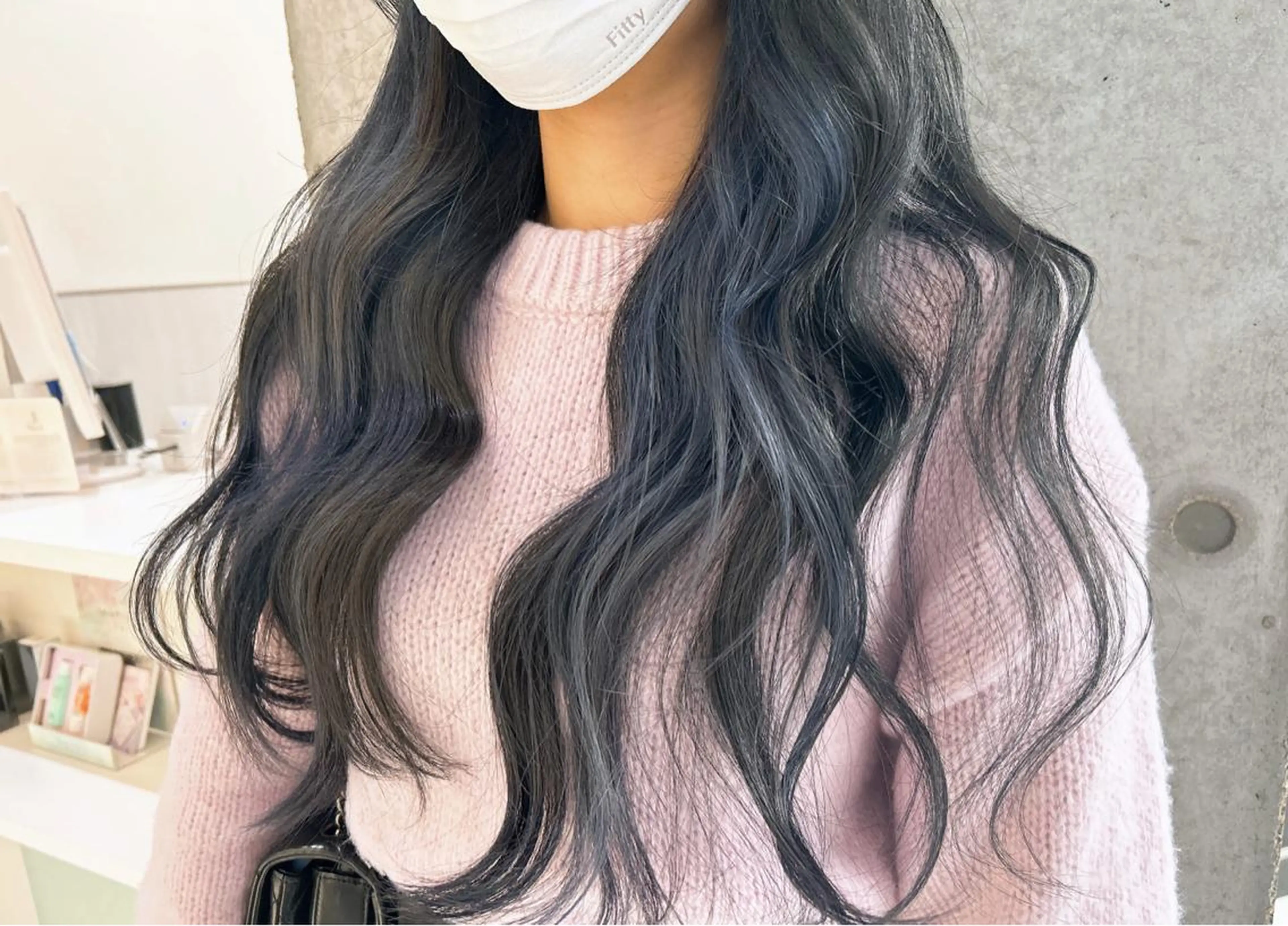 ロング カラー イヤリングカラー にった みずきのヘアスタイル