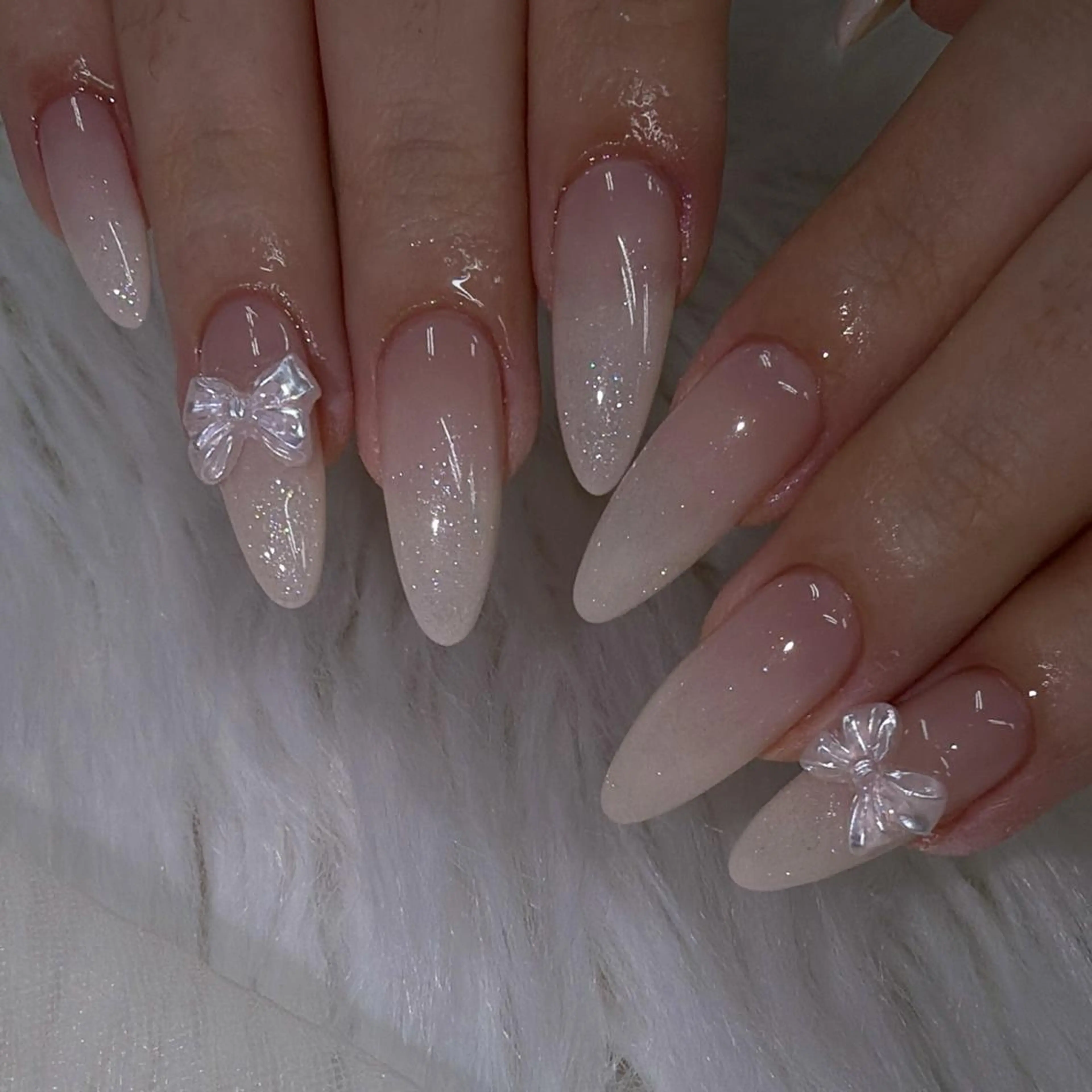 ネイル キラキラネイル ハンドネイル tener YUIのネイルデザイン